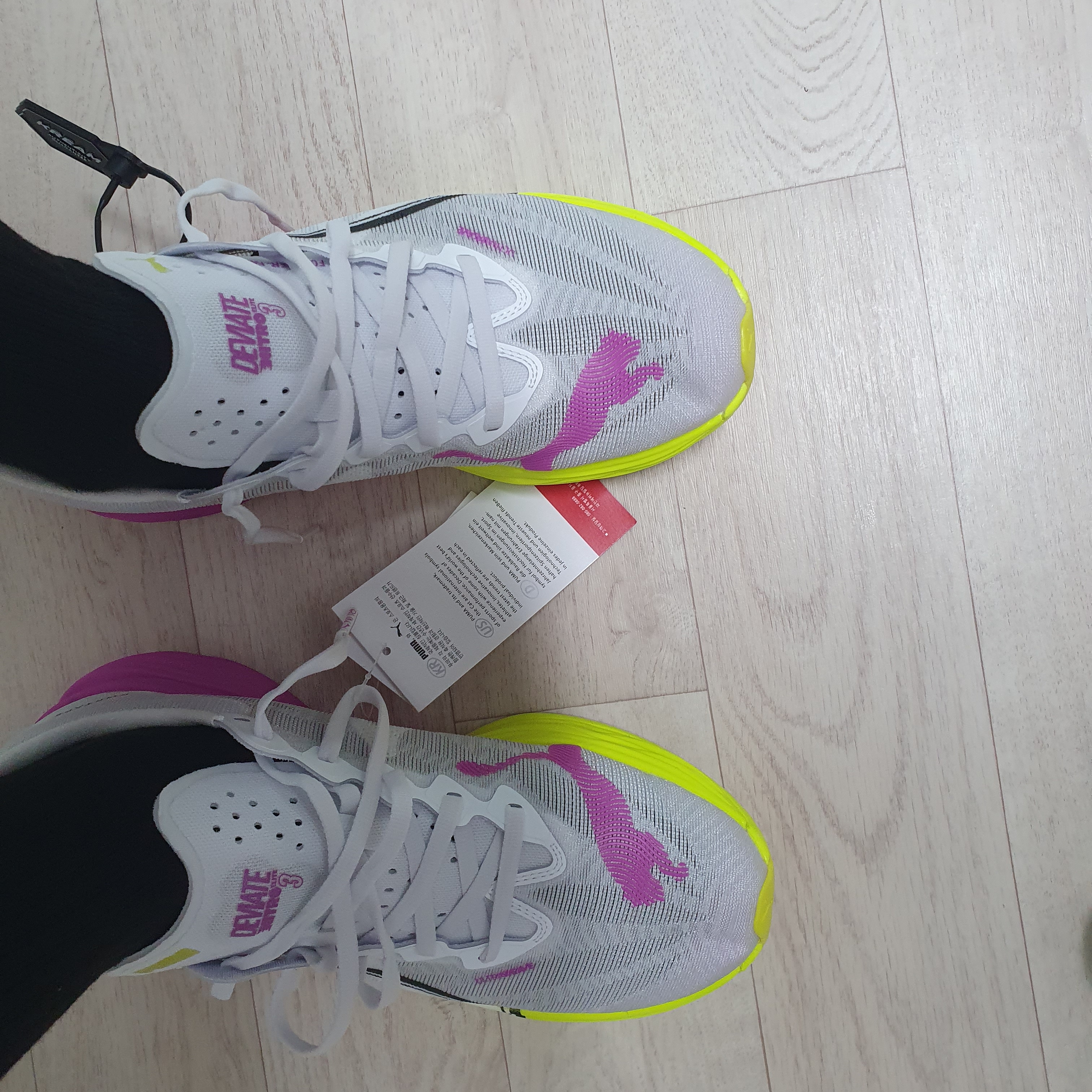 Puma Deviate Nitro Elite 3 White Pure Magenta 착용 스타일