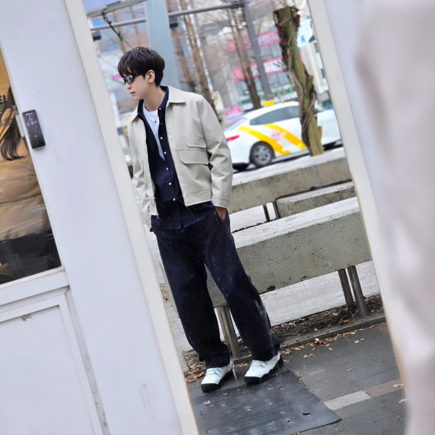 True Religion Hustle Webbing Belt Red, Nike x Supreme SB Darwin Low White 착용 스타일 - 2