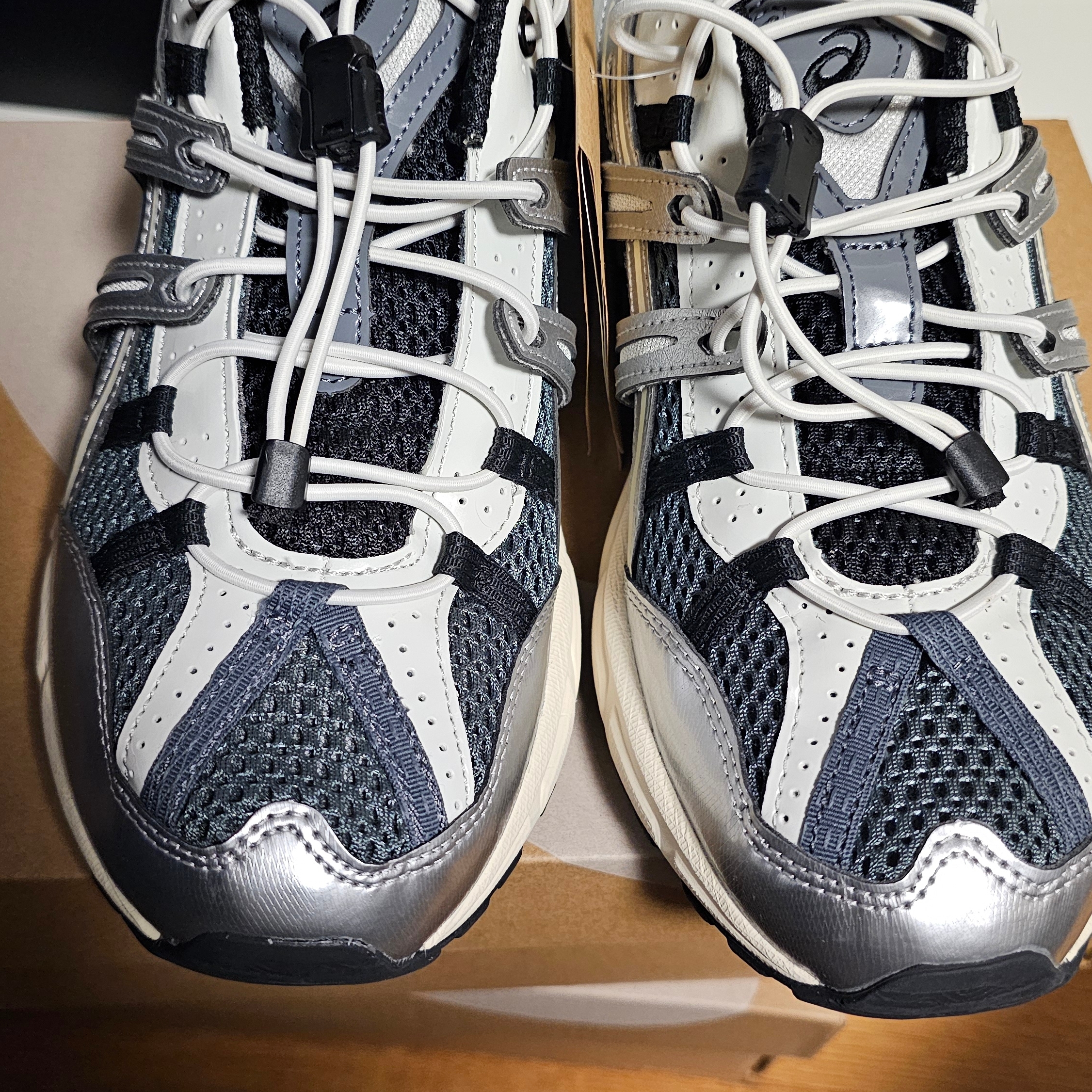 Asics Unlimited Gel-Sonoma 15-50 Steel Grey Pure Silver 착용 스타일