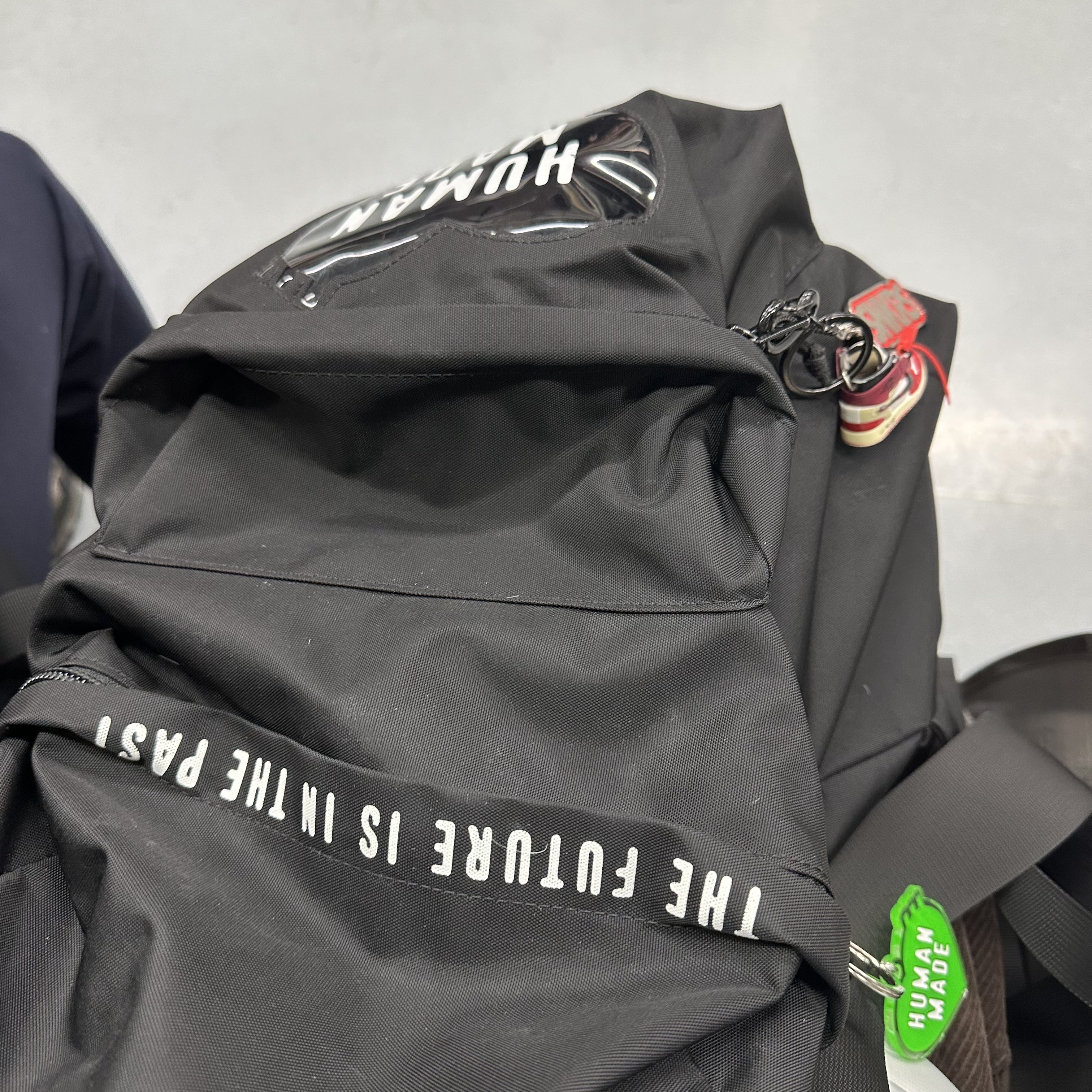 Human Made Backpack Black, Human Made Acrylic Heart Keyring Green 착용 스타일