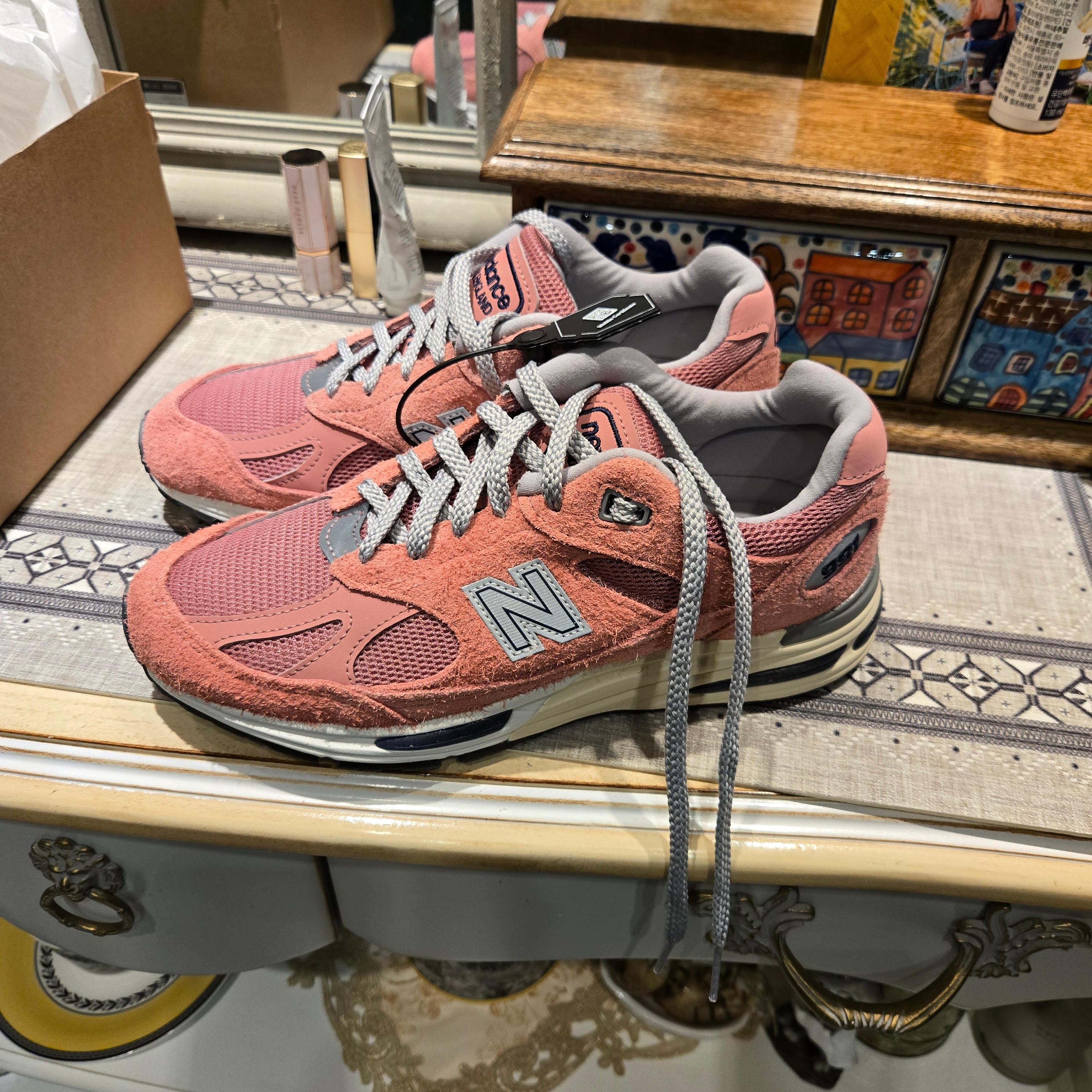 New Balance 991v2 Made in UK Brandied Apricot 착용 스타일