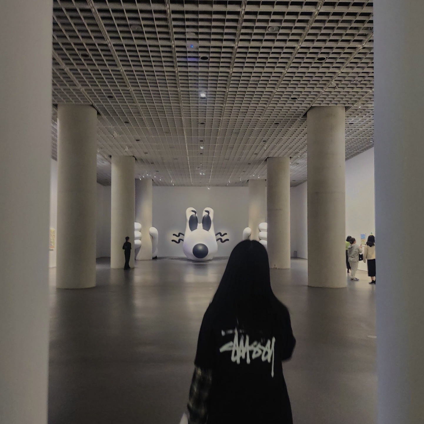 Stussy Basic Stussy T-Shirt Black 2023 착용 스타일 - 2
