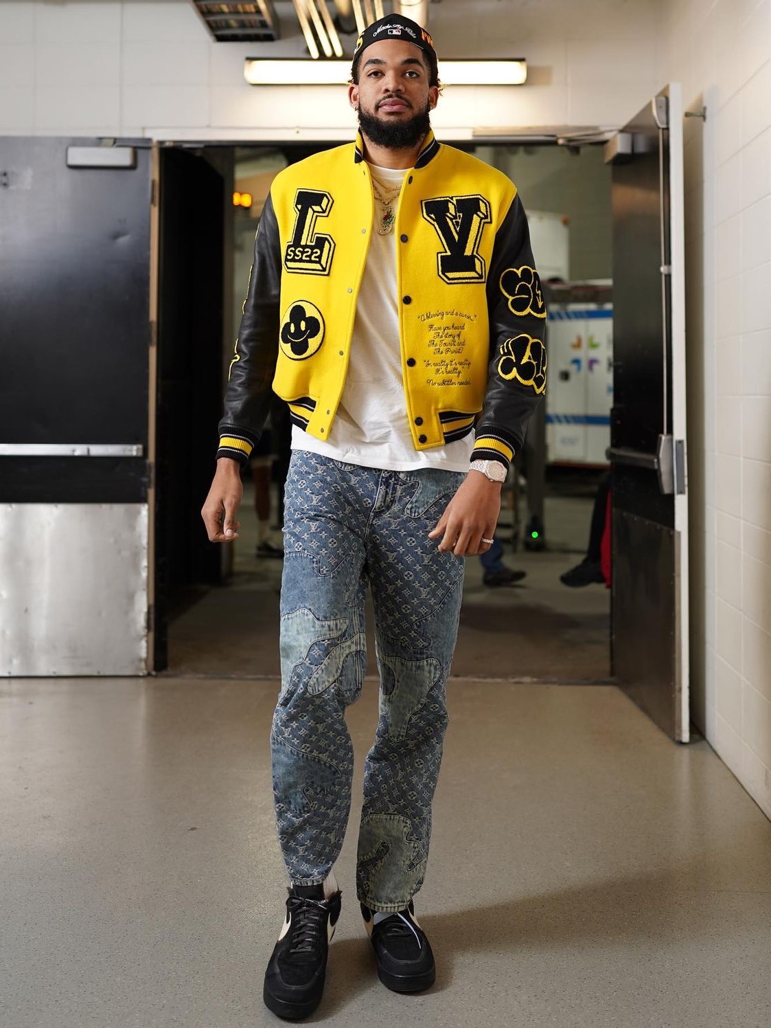 Louis Vuitton Leather Embroidered Varsity Jacket Black, Louis Vuitton x Nigo Monogram Patchwork Denim Pants Indigo 착용 스타일