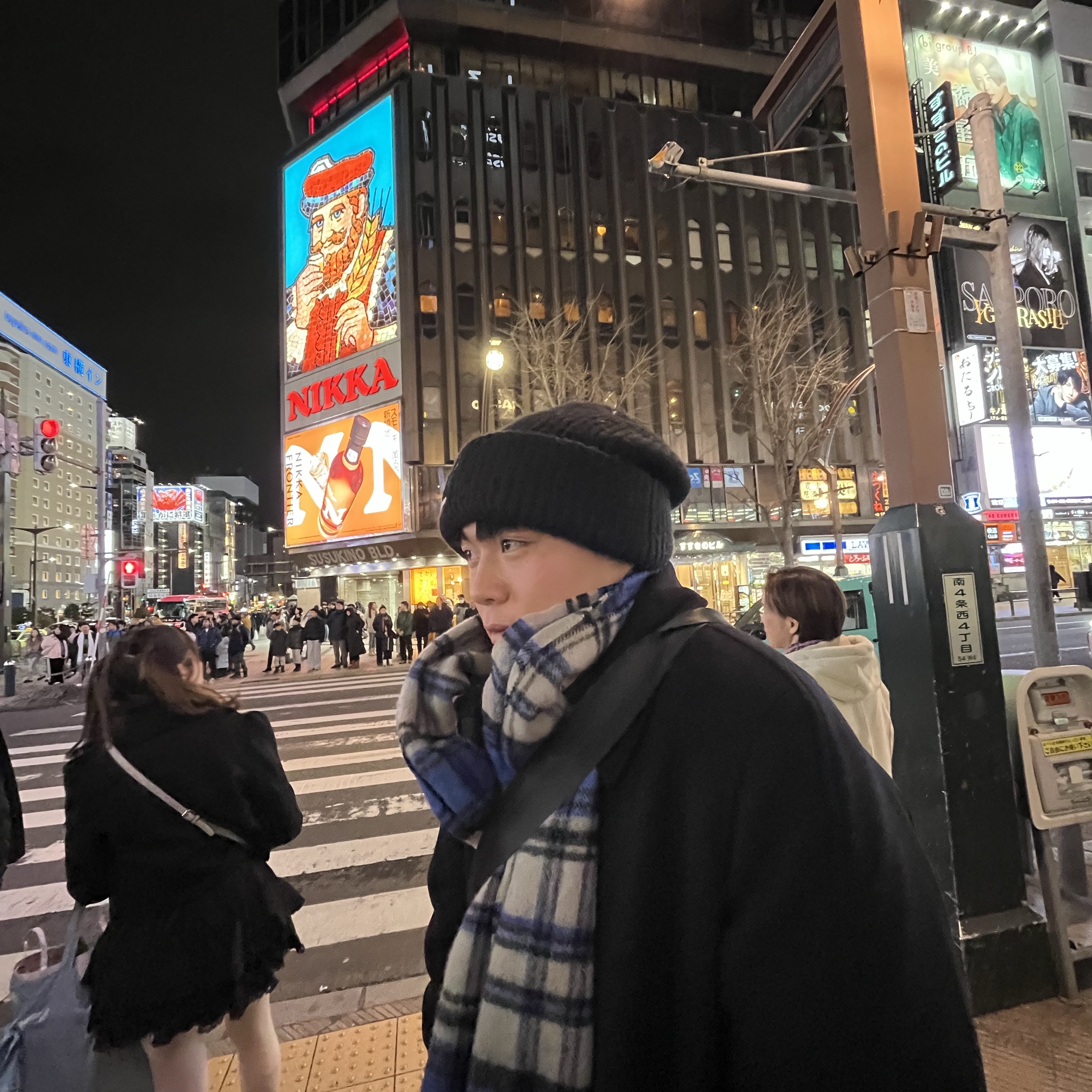 Ader Error Revint Plaid Muffler Z-Blue 착용 스타일 - 5