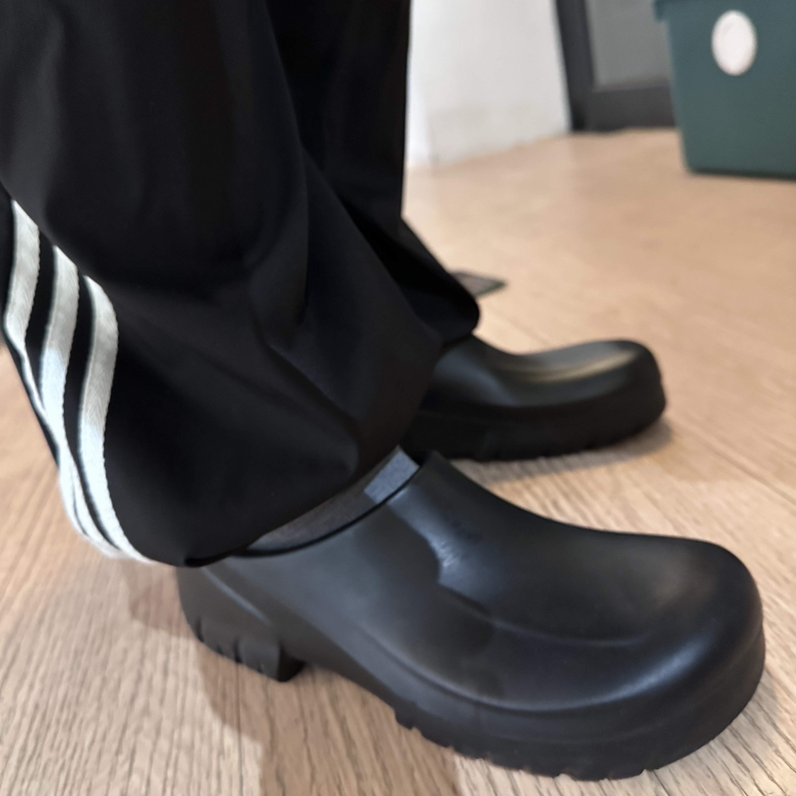 Adidas Waffle Beckenbauer Track Top Black - KR Sizing, Gentle Monster x Maison Margiela MM114 Black Clear 착용 스타일 - 3