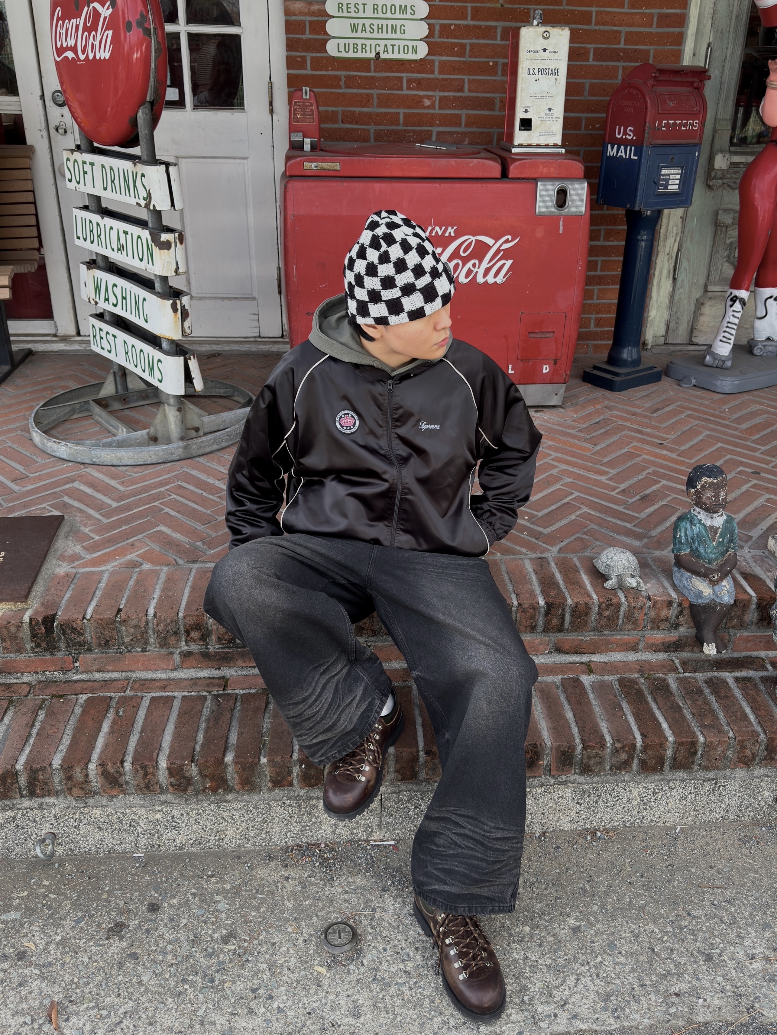 Supreme Satin Hooded Track Jacket Black - 24SS 착용 스타일 - 7