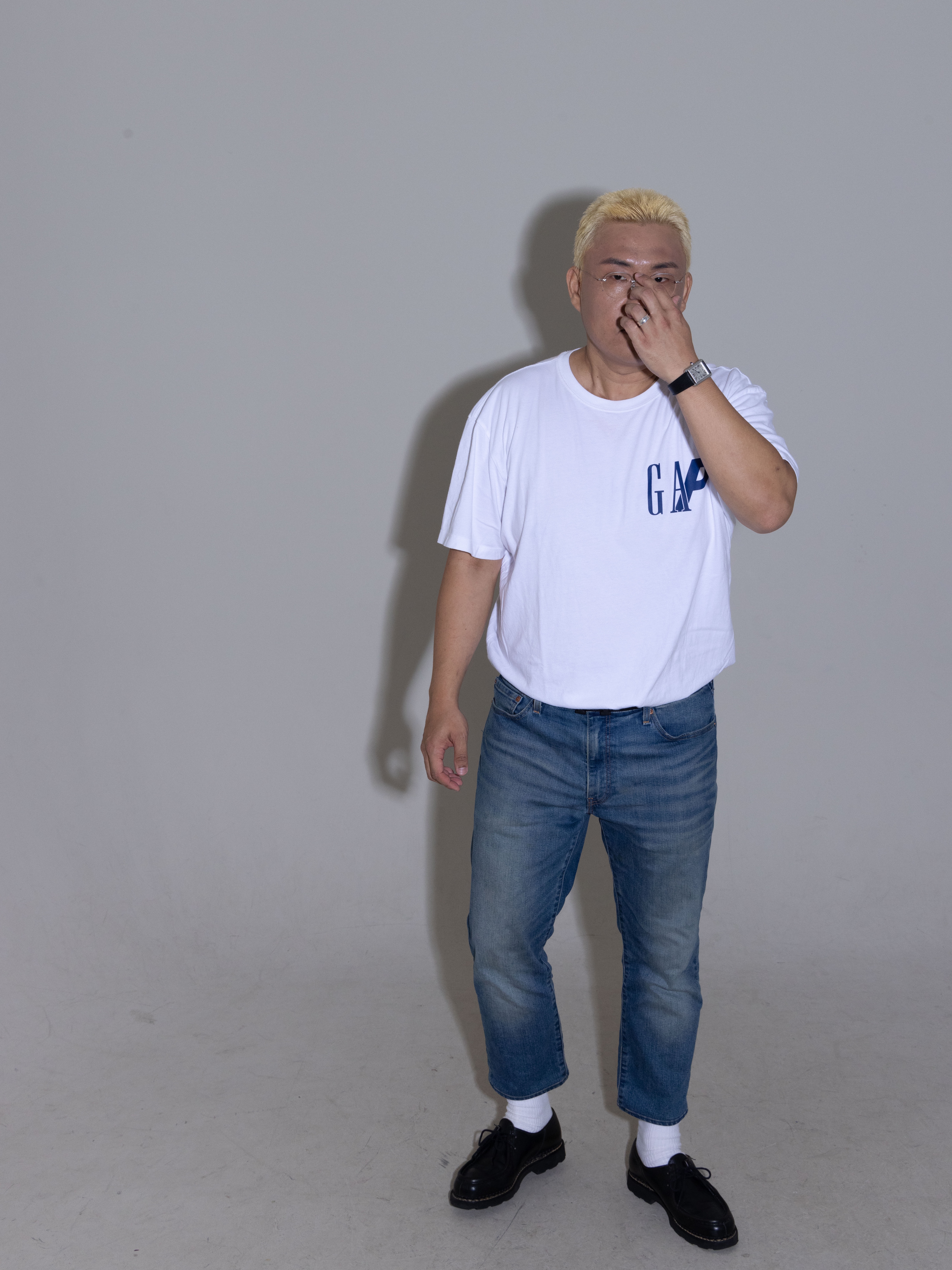 Palace x Gap T-Shirt White - 24SS, Paraboot Michael Lisse Black 착용 스타일 - 1