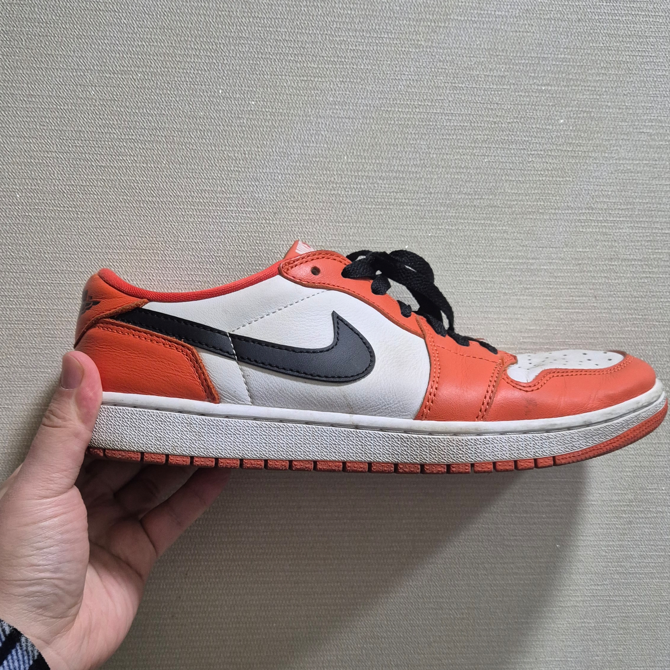 Jordan 1 Low OG Starfish 착용 스타일