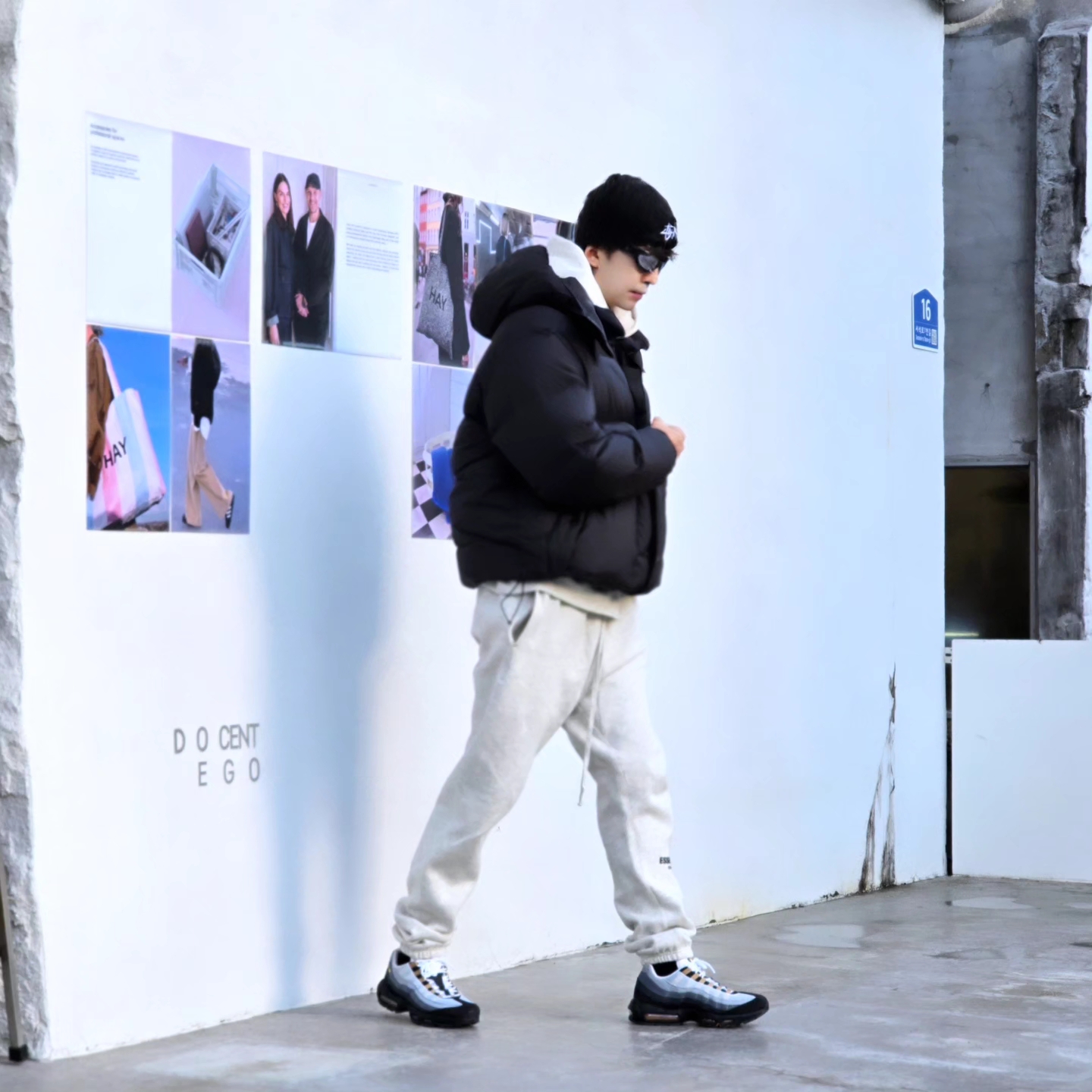 Stussy Big Stock Cuff Beanie Black, Essentials The Core Collection Hoodie Light Oatmeal 착용 스타일 - 2
