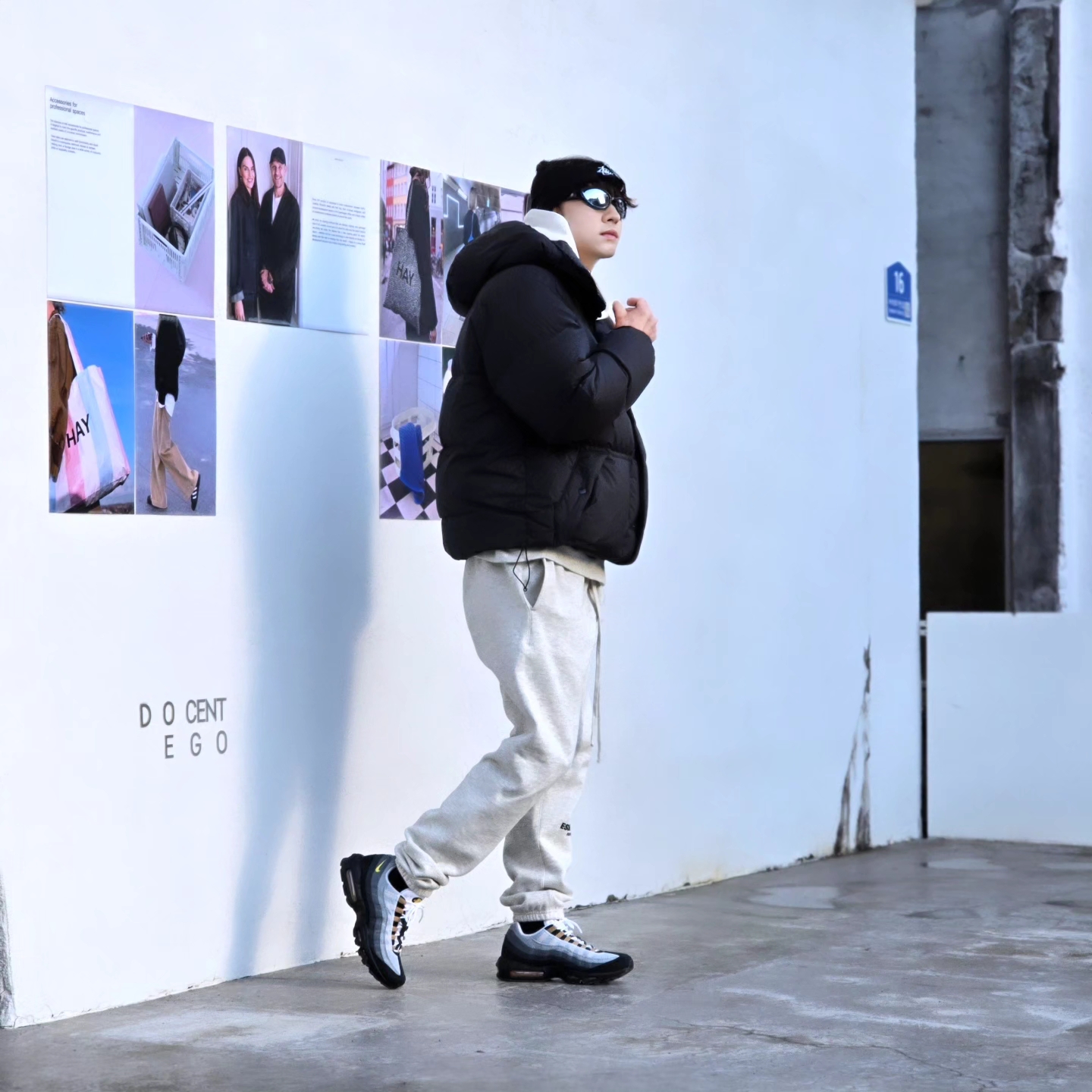 Stussy Big Stock Cuff Beanie Black, Essentials The Core Collection Hoodie Light Oatmeal 착용 스타일 - 3