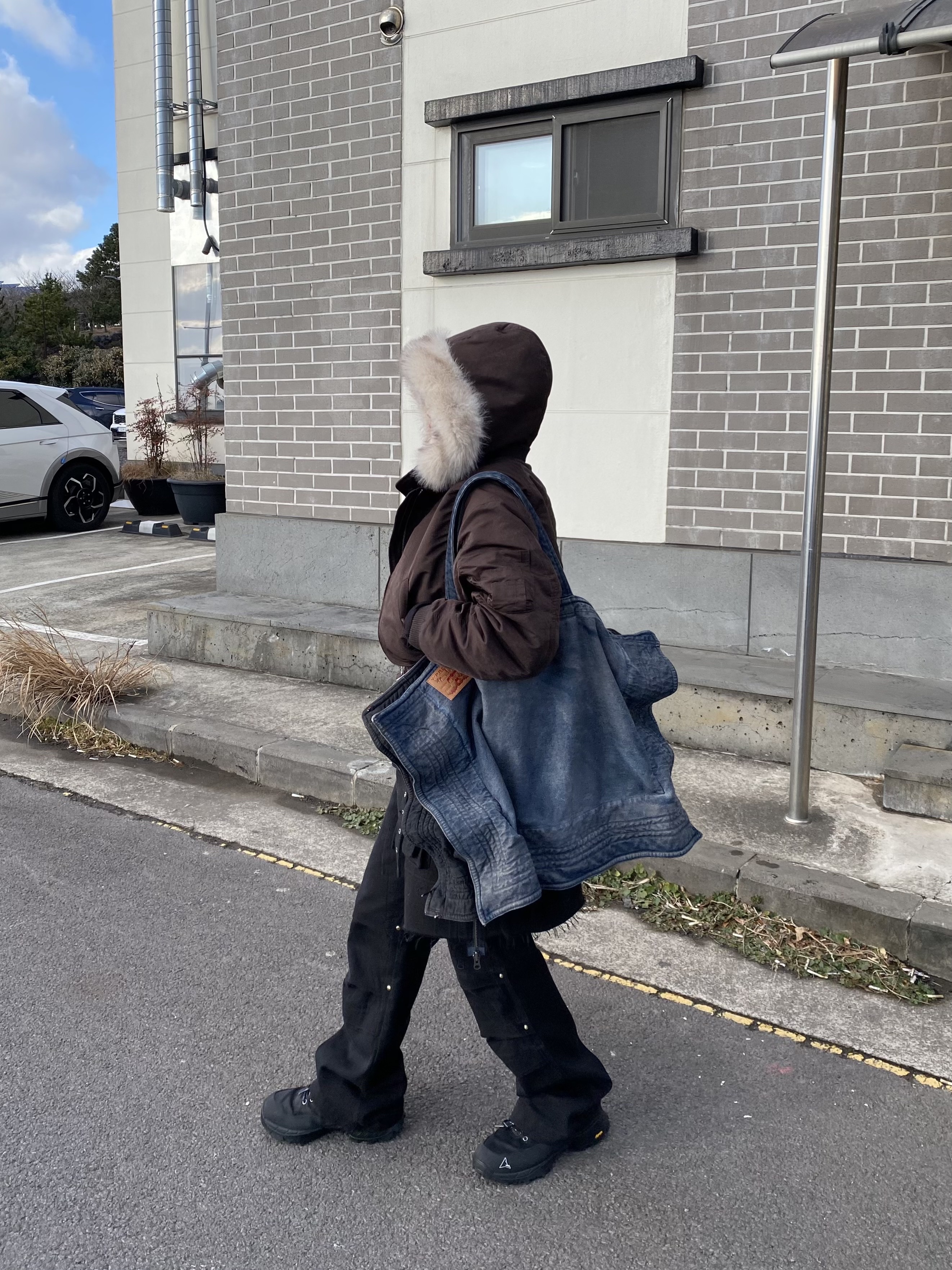 Roa Hiking Neal Black 착용 스타일