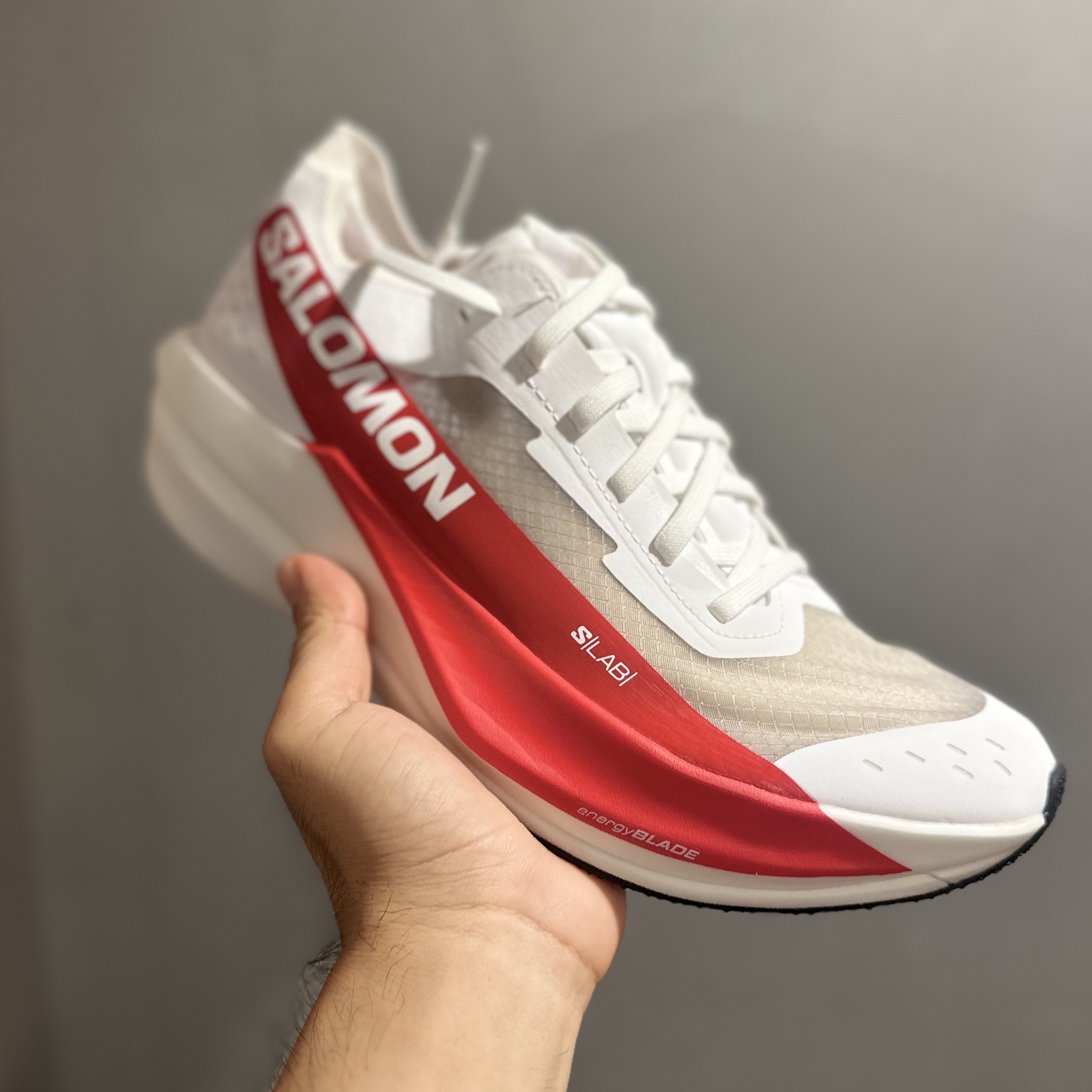 Salomon S/LAB Phantasm 2 White High Risk Red 착용 스타일