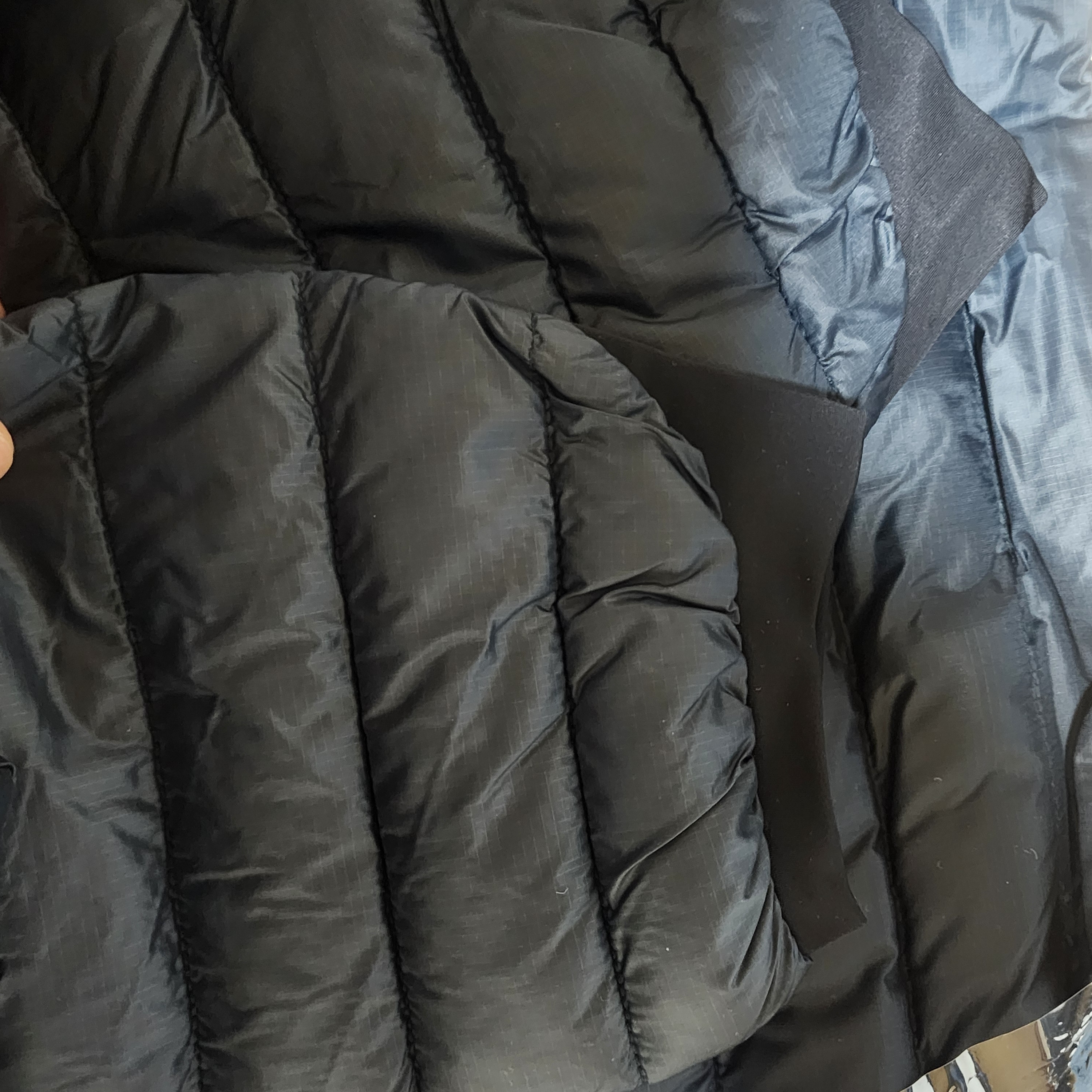 Rab Cirrus Jacket Beluga 착용 스타일 - 2