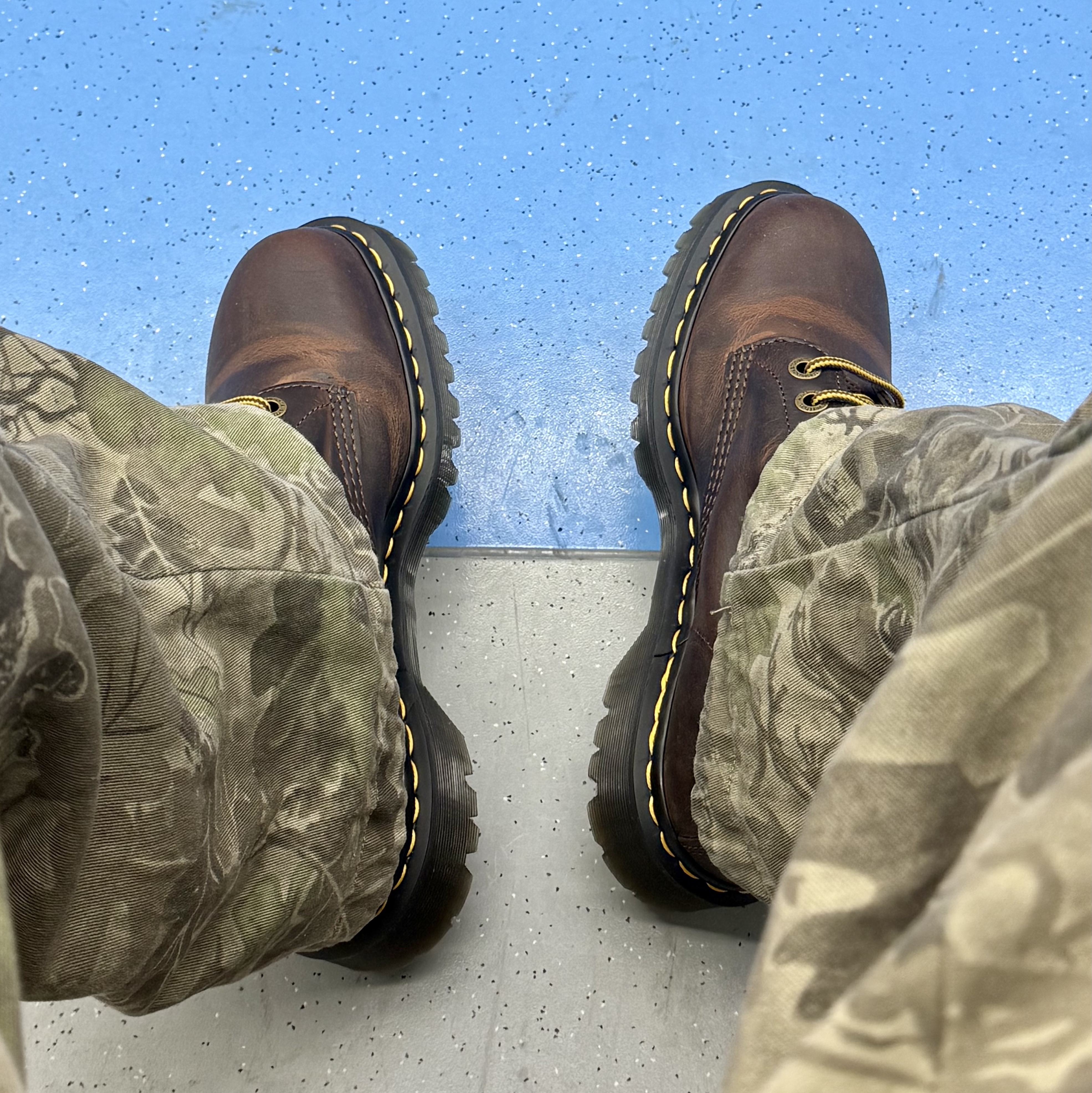 Dr. Martens x Thisisneverthat 1460 Waxed Full Grain Brown 착용 스타일