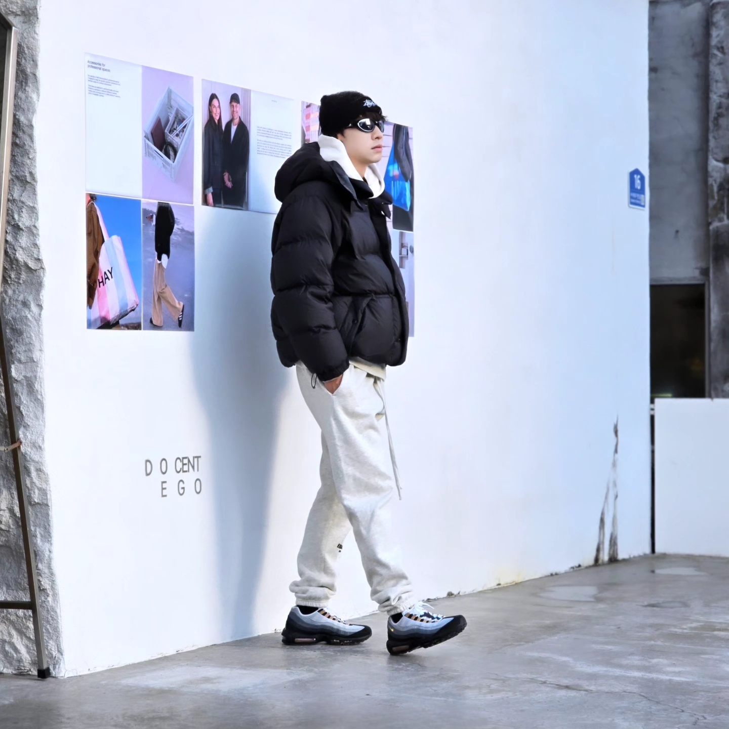 Stussy Big Stock Cuff Beanie Black, Essentials The Core Collection Hoodie Light Oatmeal 착용 스타일 - 4