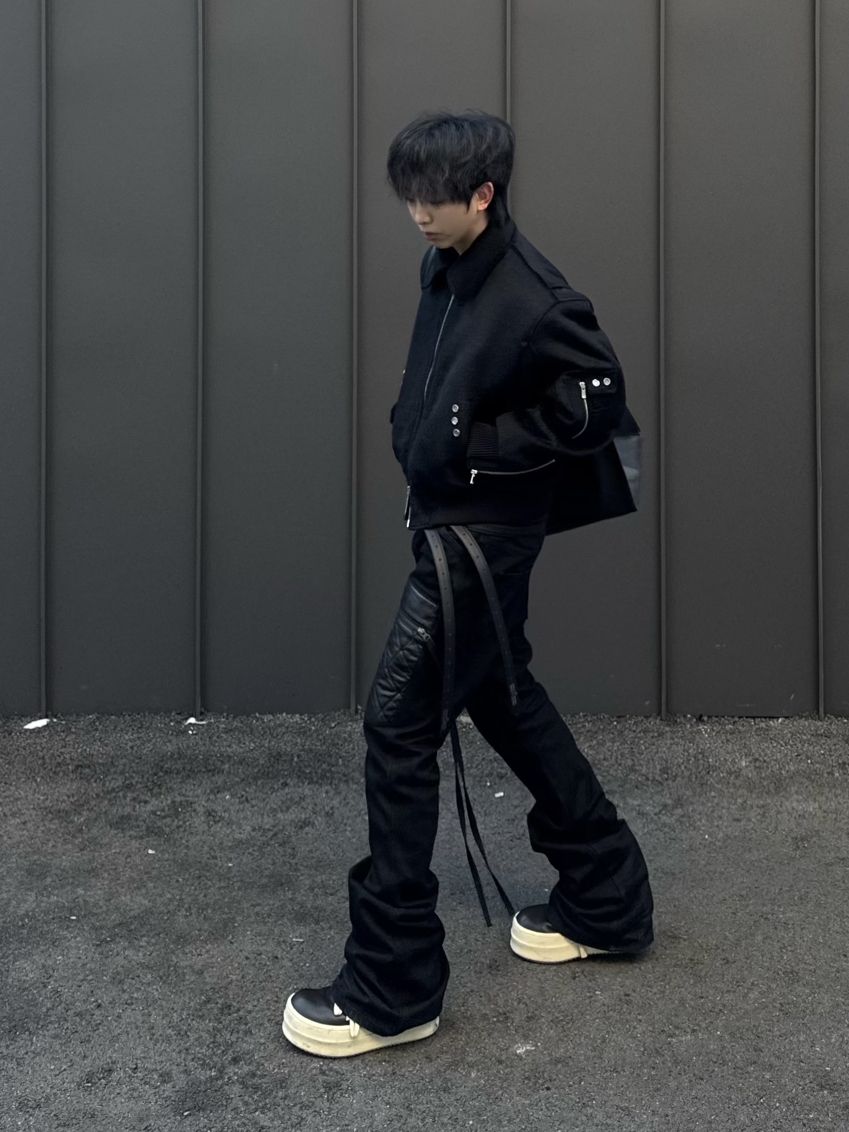 Rick Owens Mega Bumper Geobasket Black Milk 착용 스타일 - 1