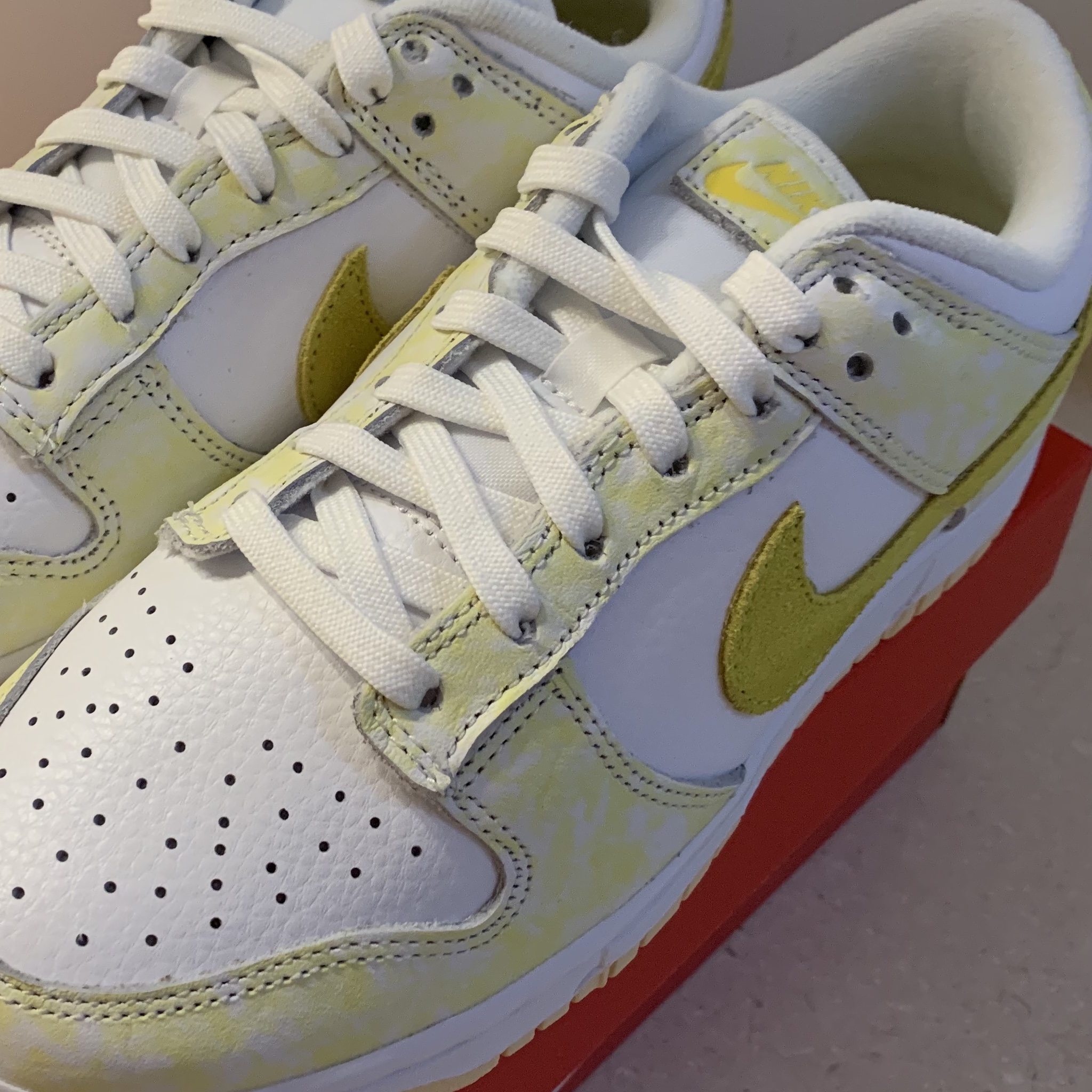 (W) Nike Dunk Low Yellow Strike 착용 스타일
