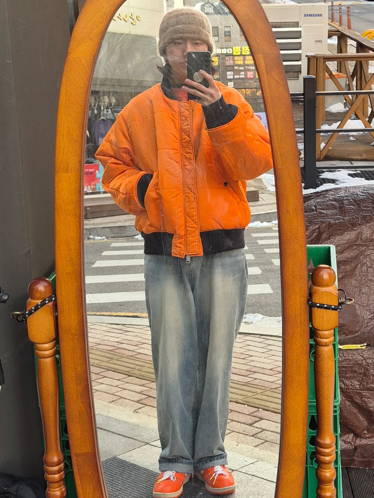 Supreme Brushed Stripe Beanie Camel - 24FW, Supreme x Bounty Hunter MA-1 Jacket Black - 23FW 착용 스타일