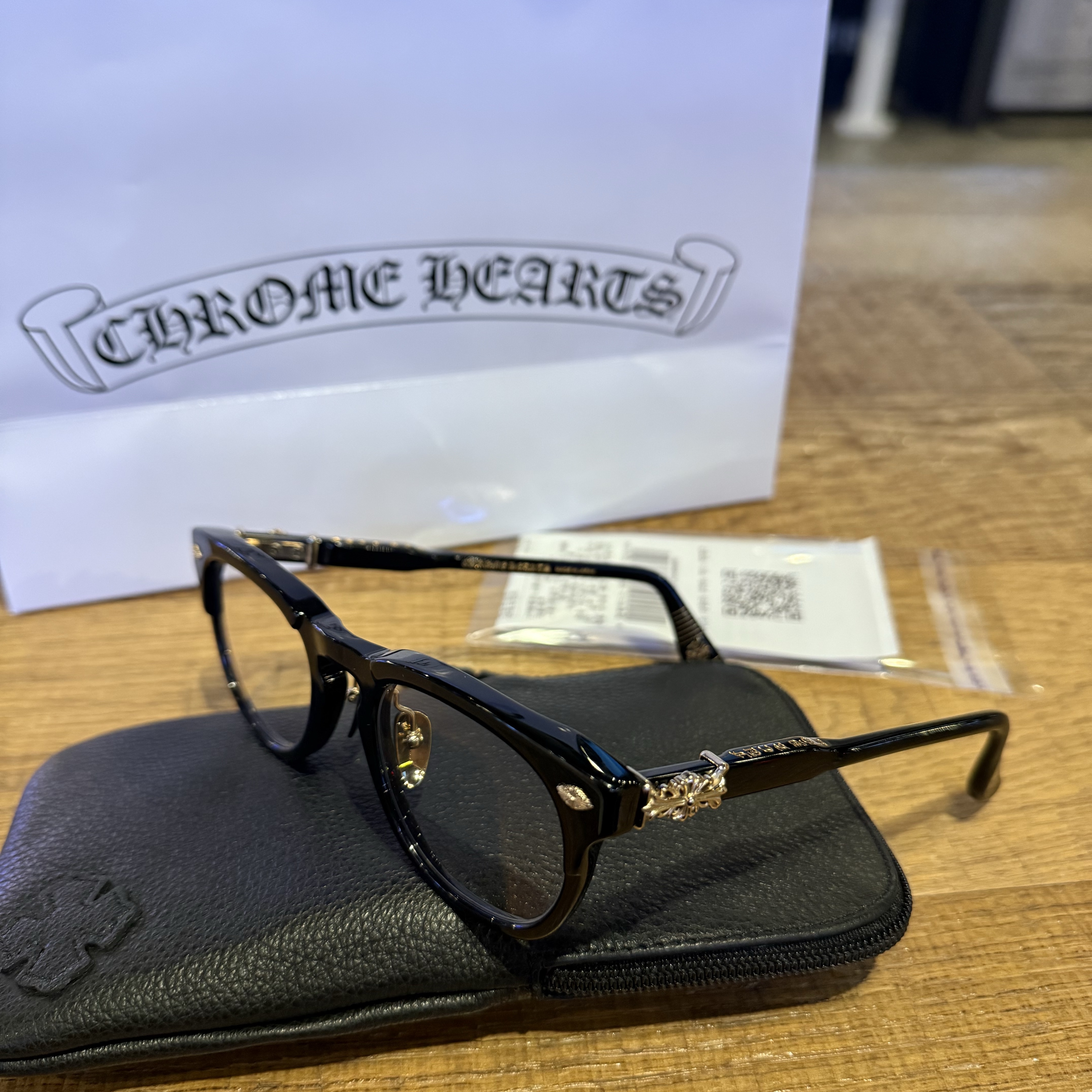 Chrome Hearts Rodsicle Black 18K Gold Plated 착용 스타일 - 3