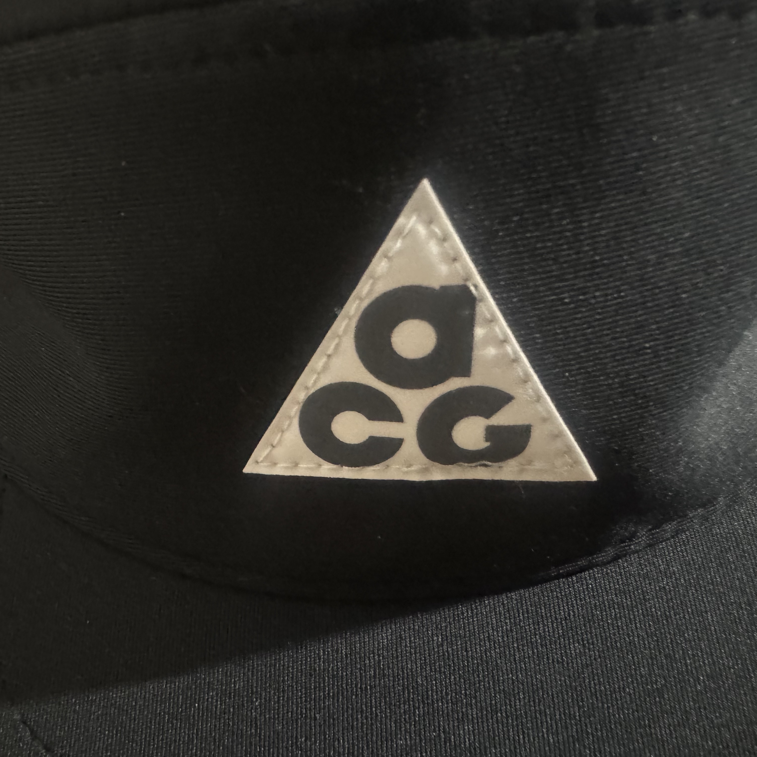 Nike ACG Fly Cap Black 착용 스타일