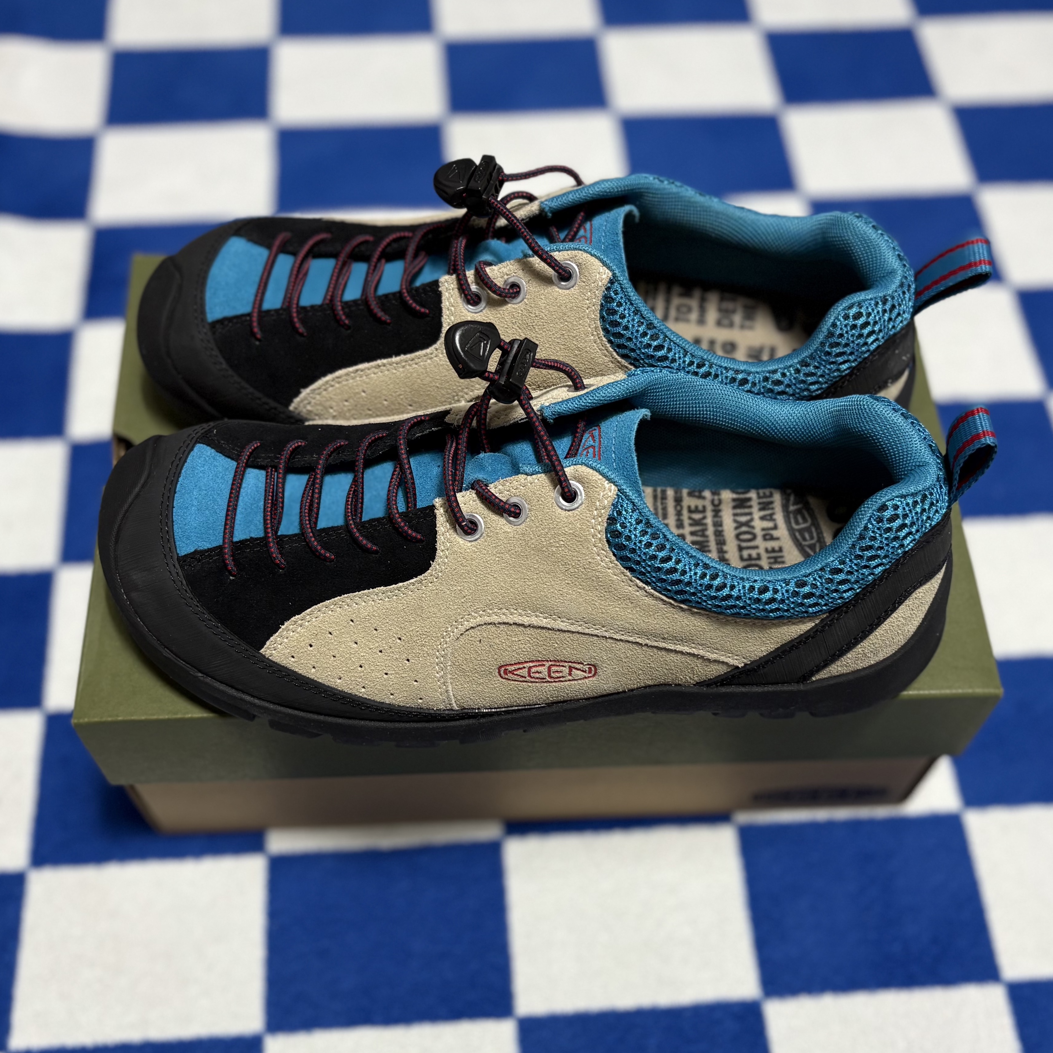 Keen Jasper Rocks SP Sneakers Beige 착용 스타일