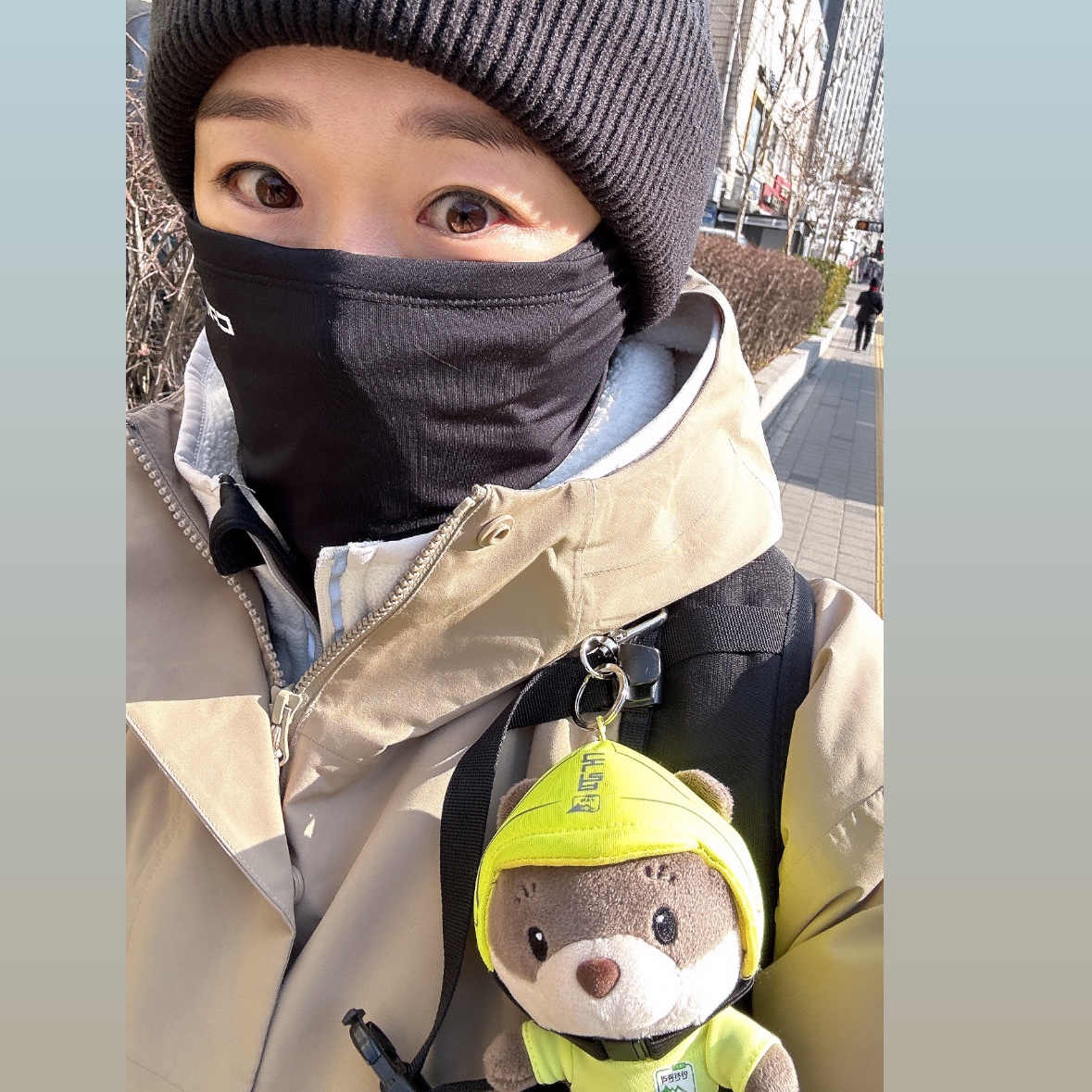 Nike NRG ACG Cuffed Beanie Black, Nike ACG Primaloft Skull Peak Storm-Fit Jacket Khaki Anthracite - Asia 착용 스타일 - 2