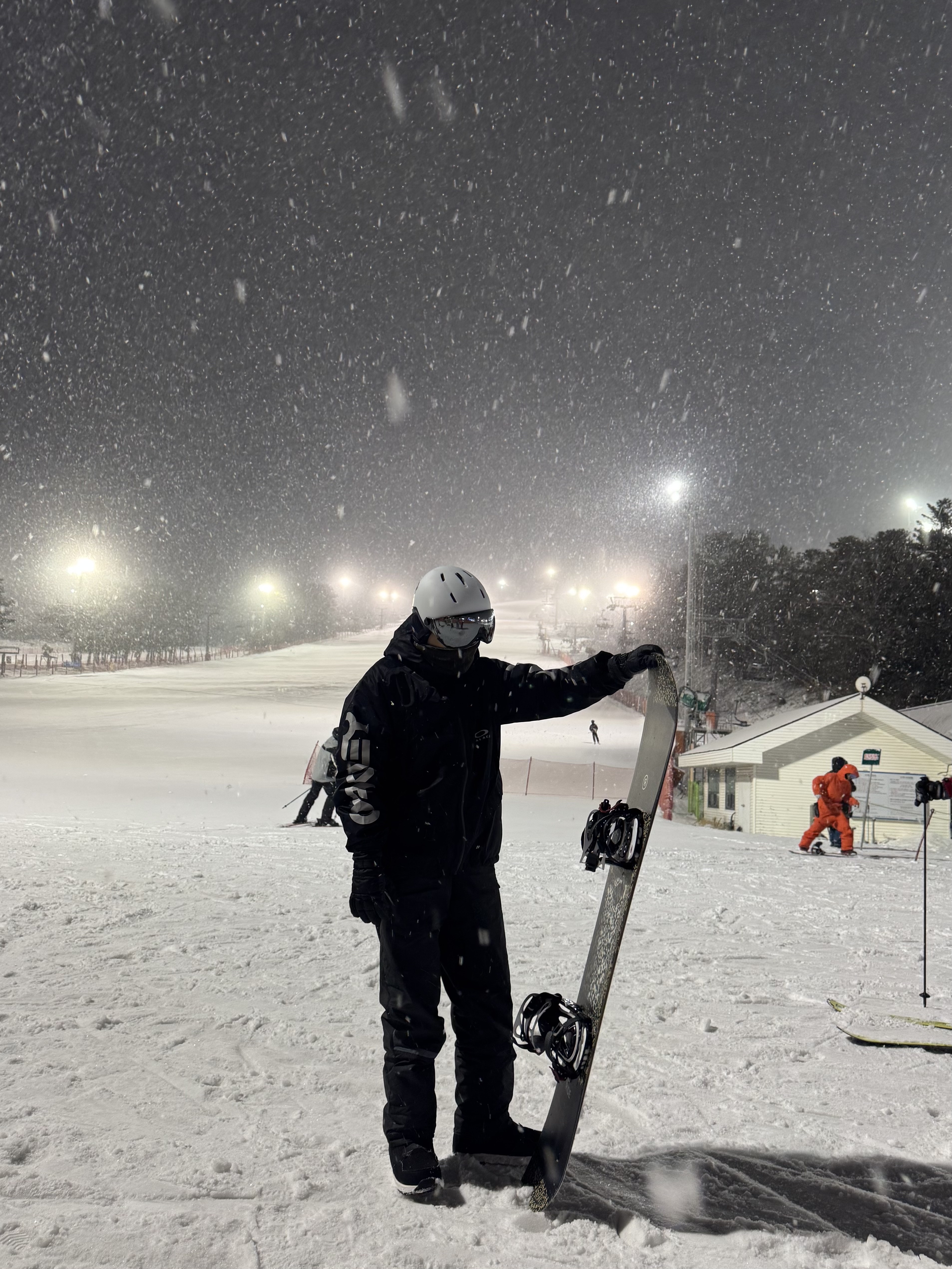 Palace x Oakley Snow Jacket Black - 24FW, Palace Border Trouser Black - 23FW 착용 스타일