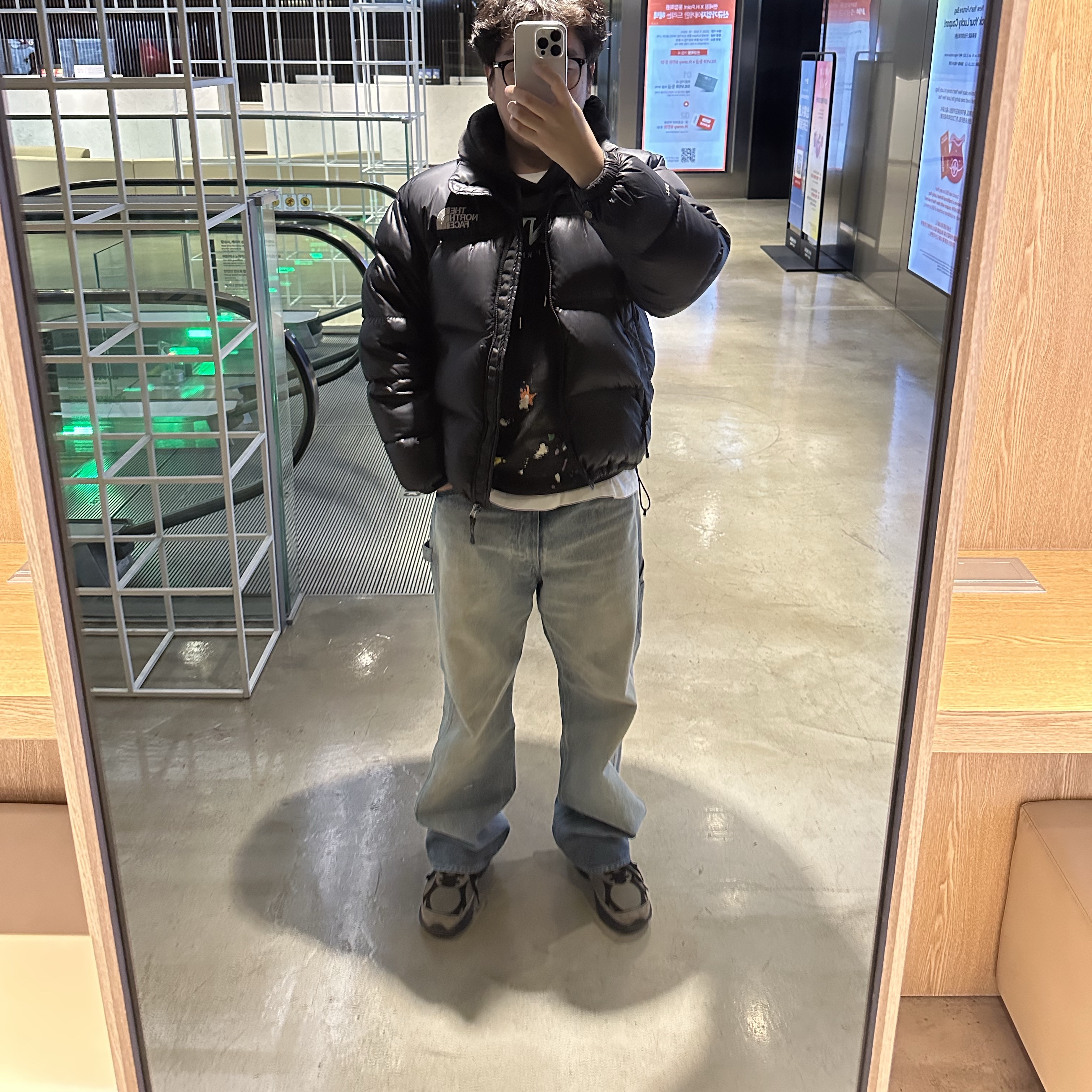 Auralee Selvedge Faded Heavy Denim Painter Pants Faded Indigo - 24AW 착용 스타일