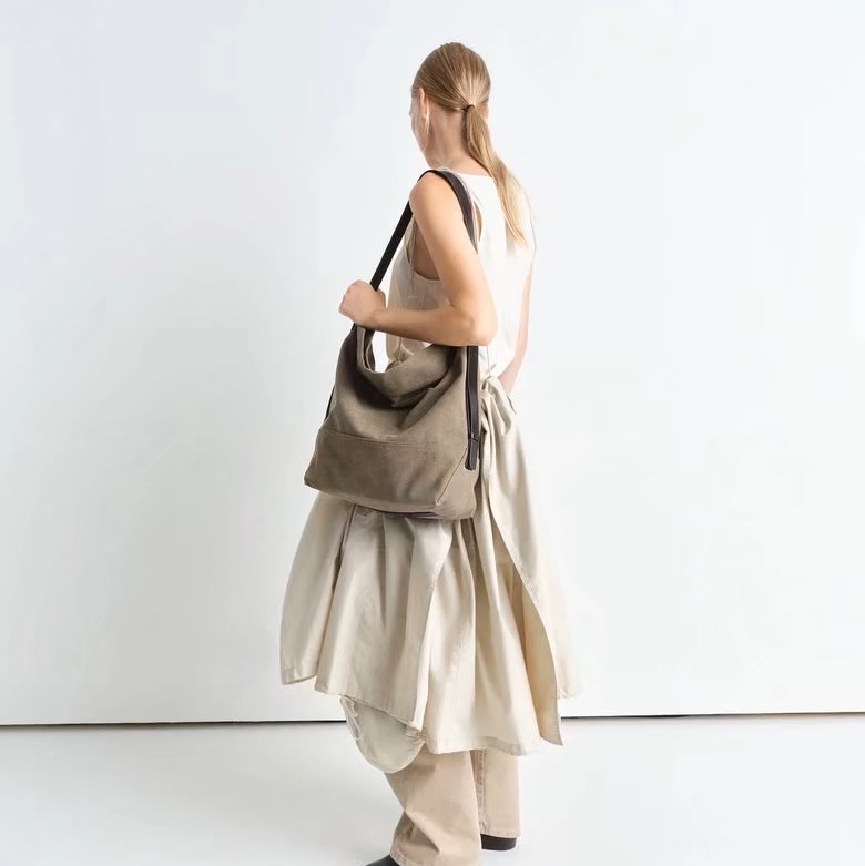 Lemaire Cotton Tye Dye 01/S Belted Tote Bag Sisal 착용 스타일