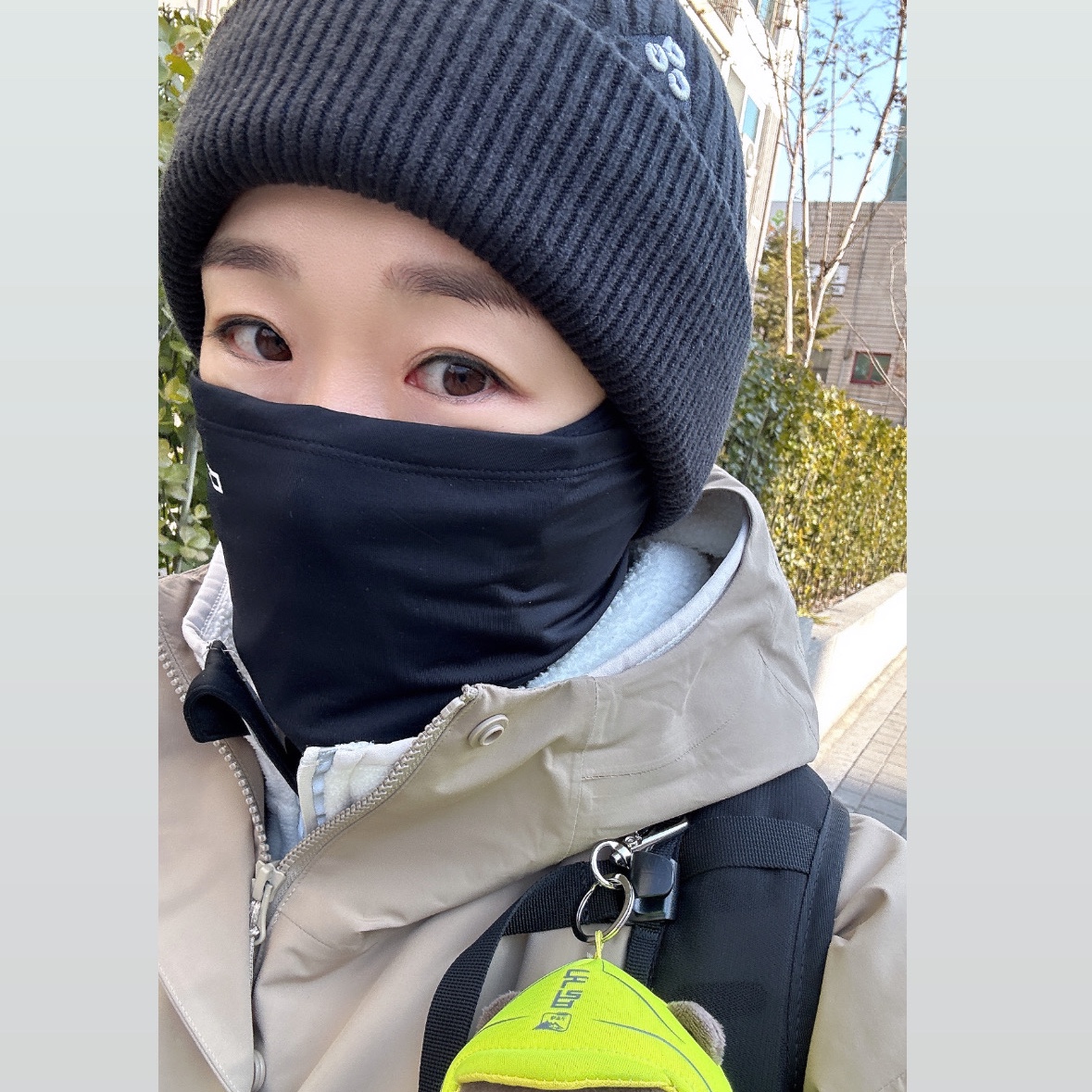 Nike NRG ACG Cuffed Beanie Black, Nike ACG Primaloft Skull Peak Storm-Fit Jacket Khaki Anthracite - Asia 착용 스타일 - 1