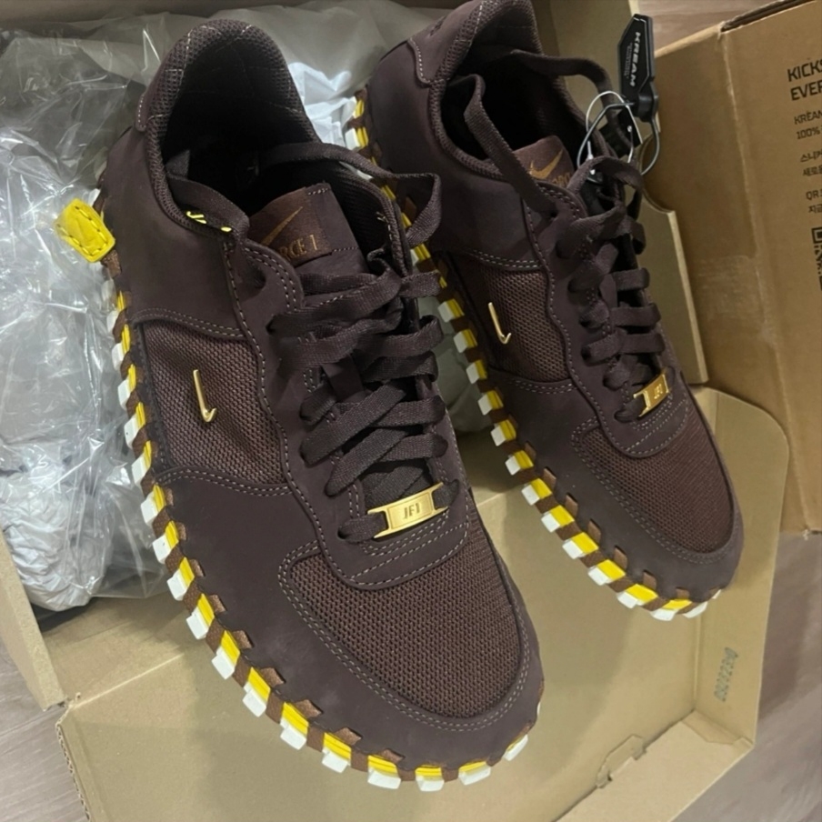 Nike x Jacquemus J Force 1 Low LX SP Earth 착용 스타일 - 1