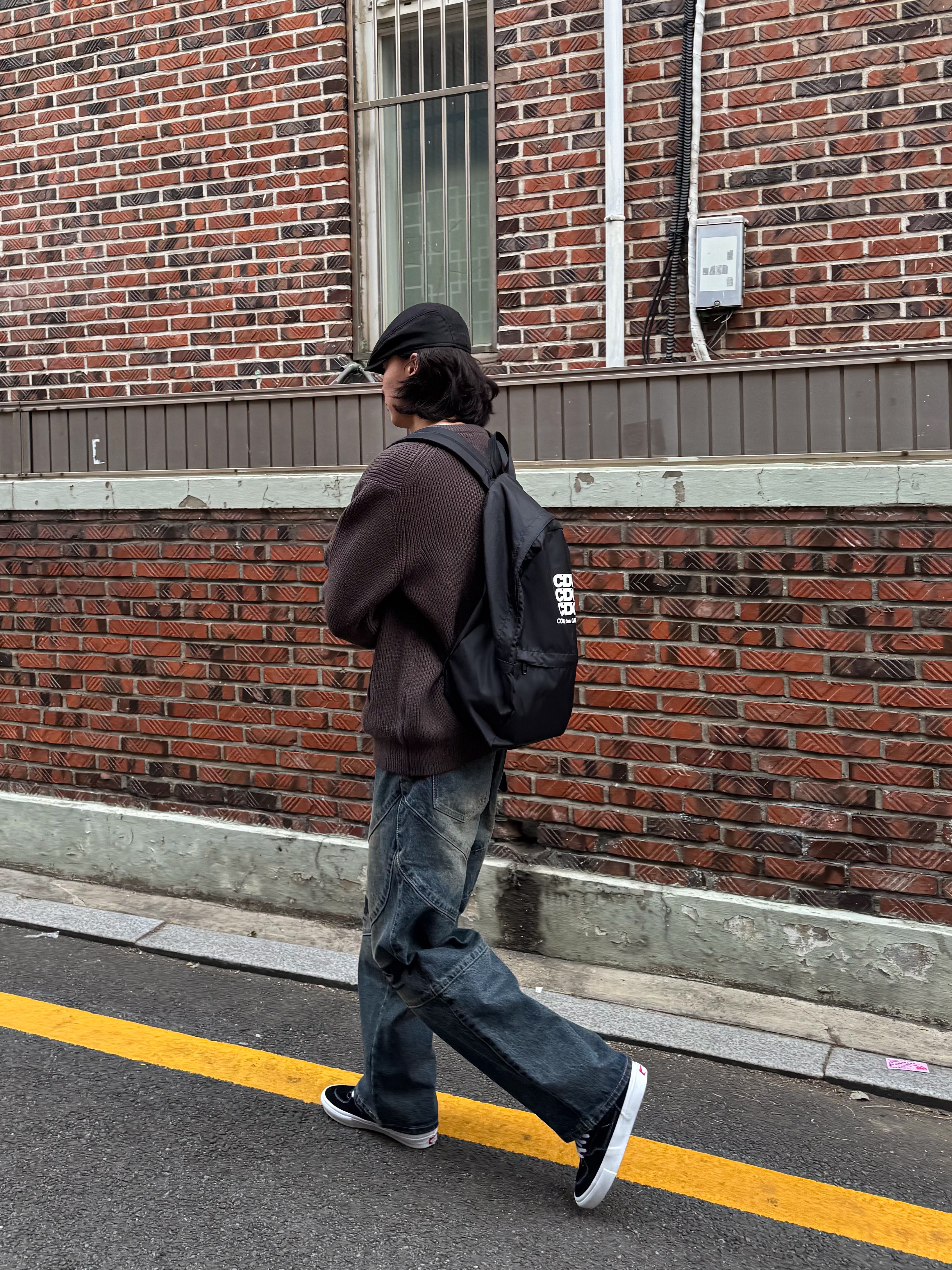 CDG Backpack Black, Vans Skate Half Cab Black 착용 스타일 - 5
