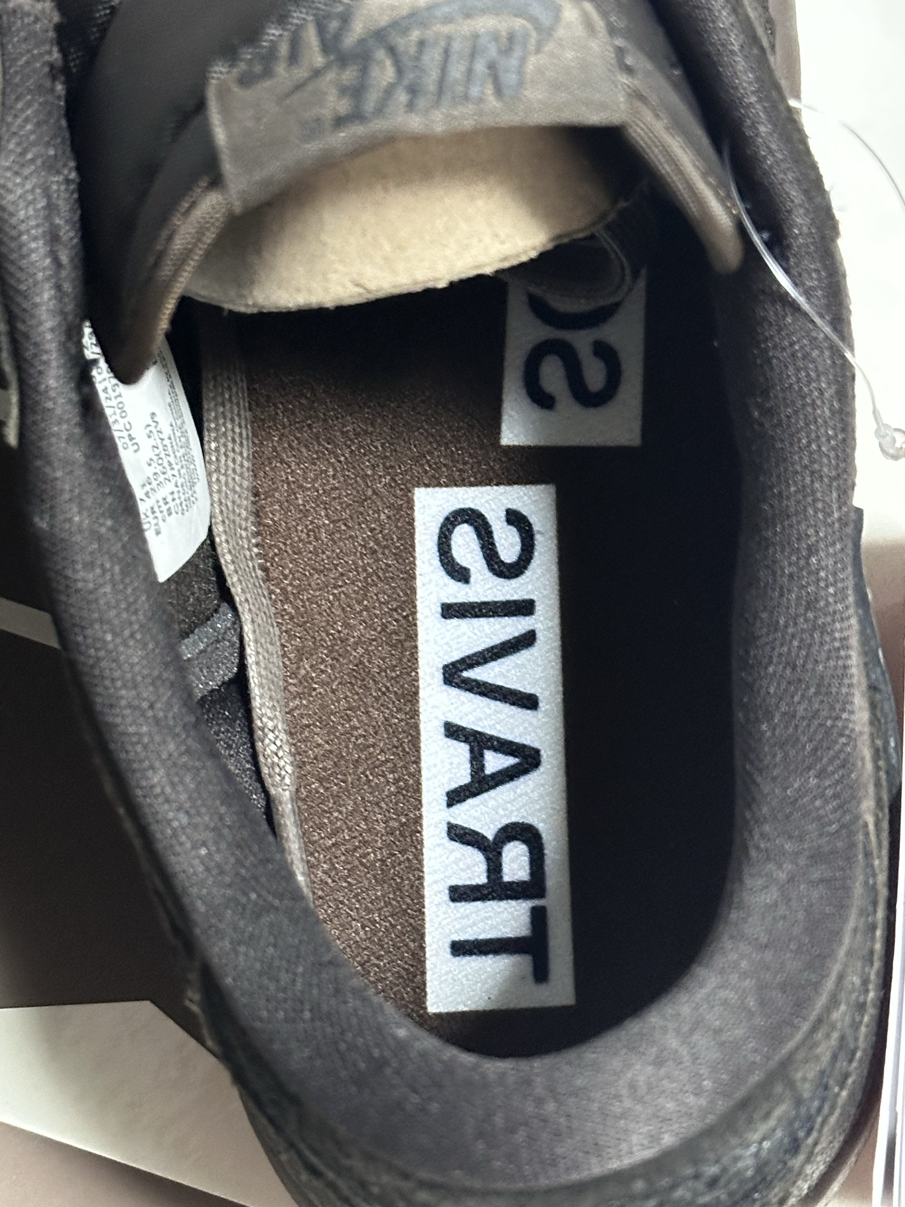 Jordan 1 x Travis Scott Retro Low OG SP Velvet Brown and Dark Mocha 착용 스타일 - 2