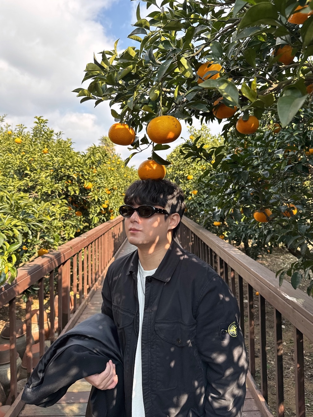 Gentle Monster x Maison Margiela MM107 Black Black, (W) Nike ACG Smith Summit Zip-Off Pants Black - Asia 착용 스타일 - 2