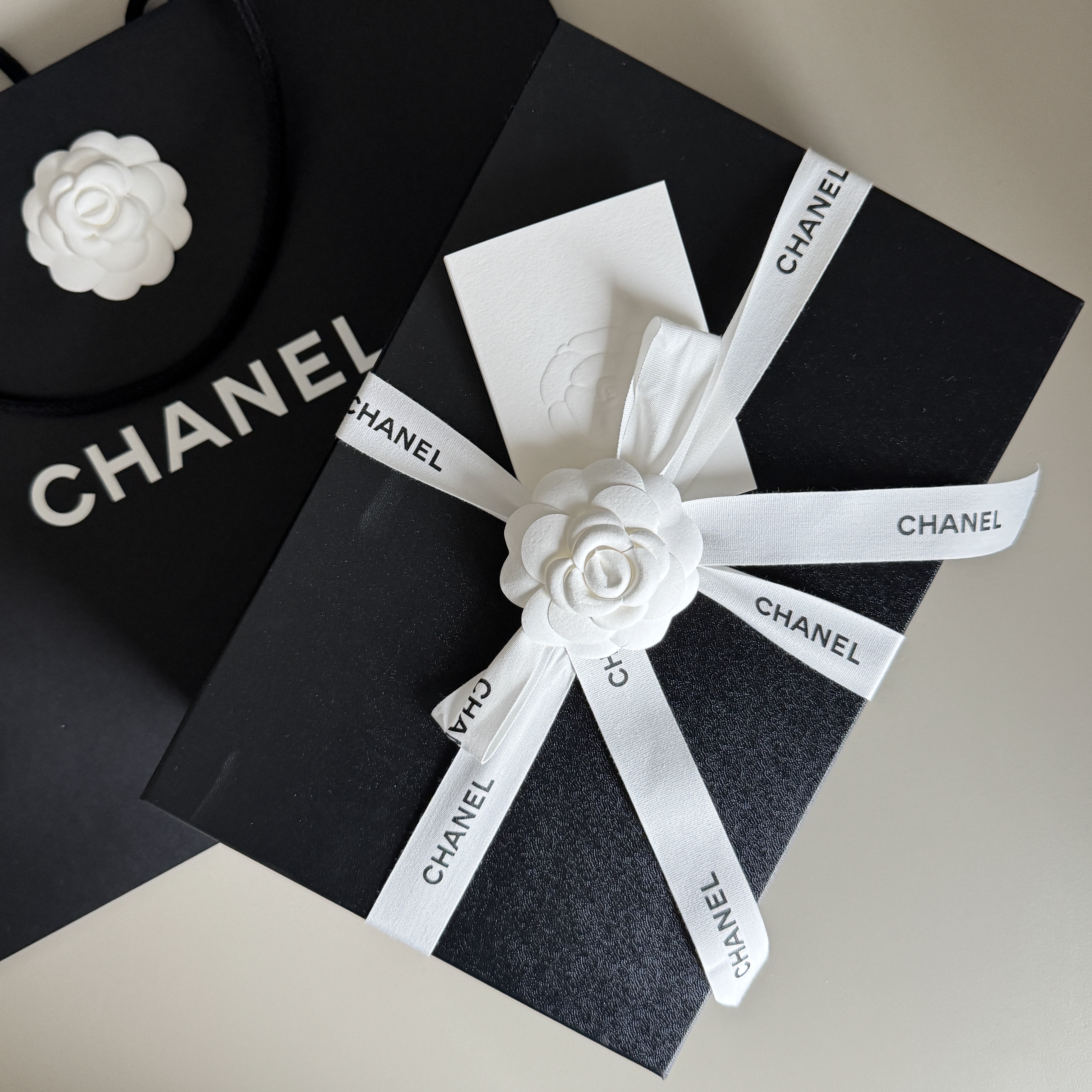 (W) Chanel Mary Jane Lambskin & Black 착용 스타일 - 7