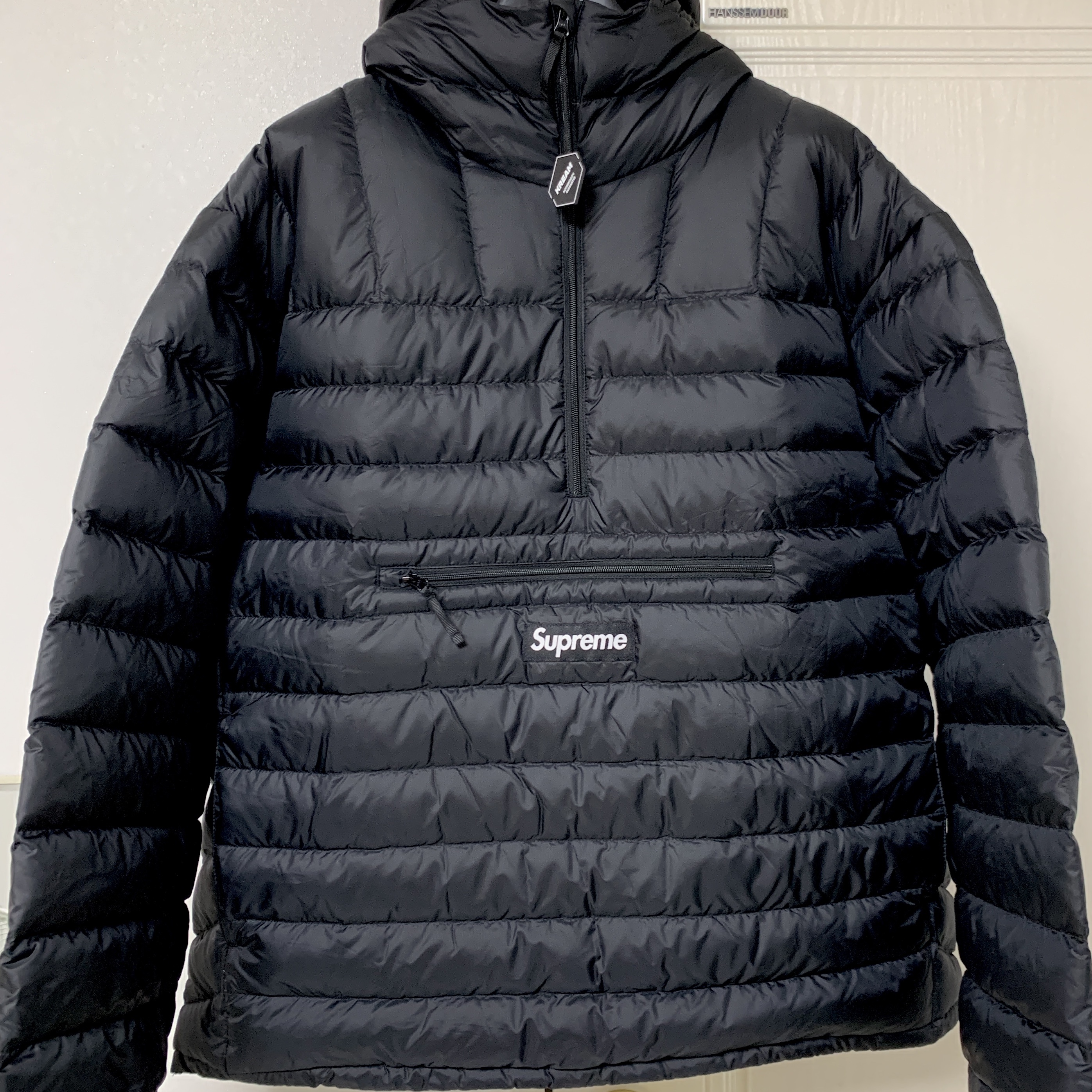 Supreme Micro Down Half Zip Hooded Pullover Black - 24FW 착용 스타일