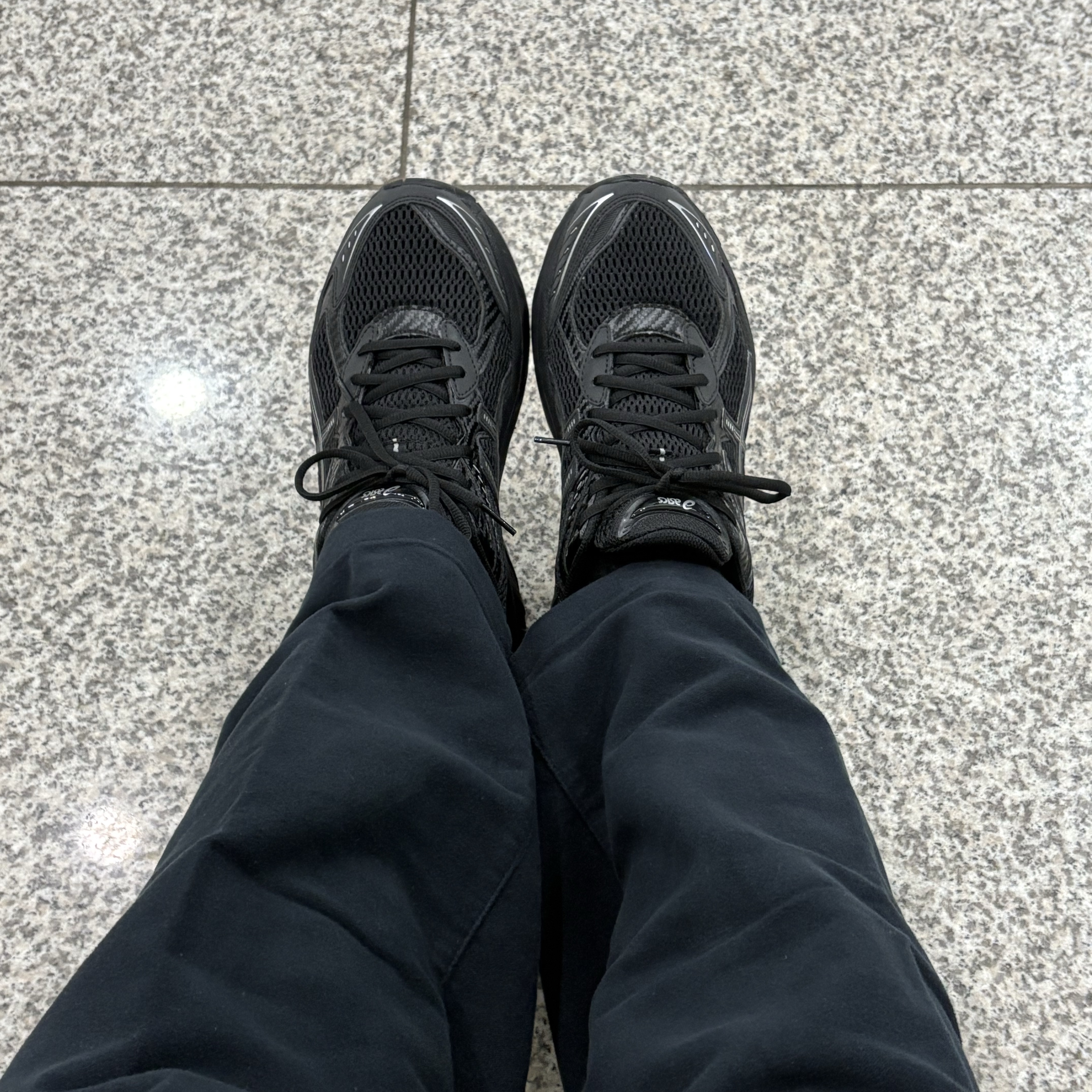 Asics x JJJJound GT-2160 Black Pure Silver 착용 스타일
