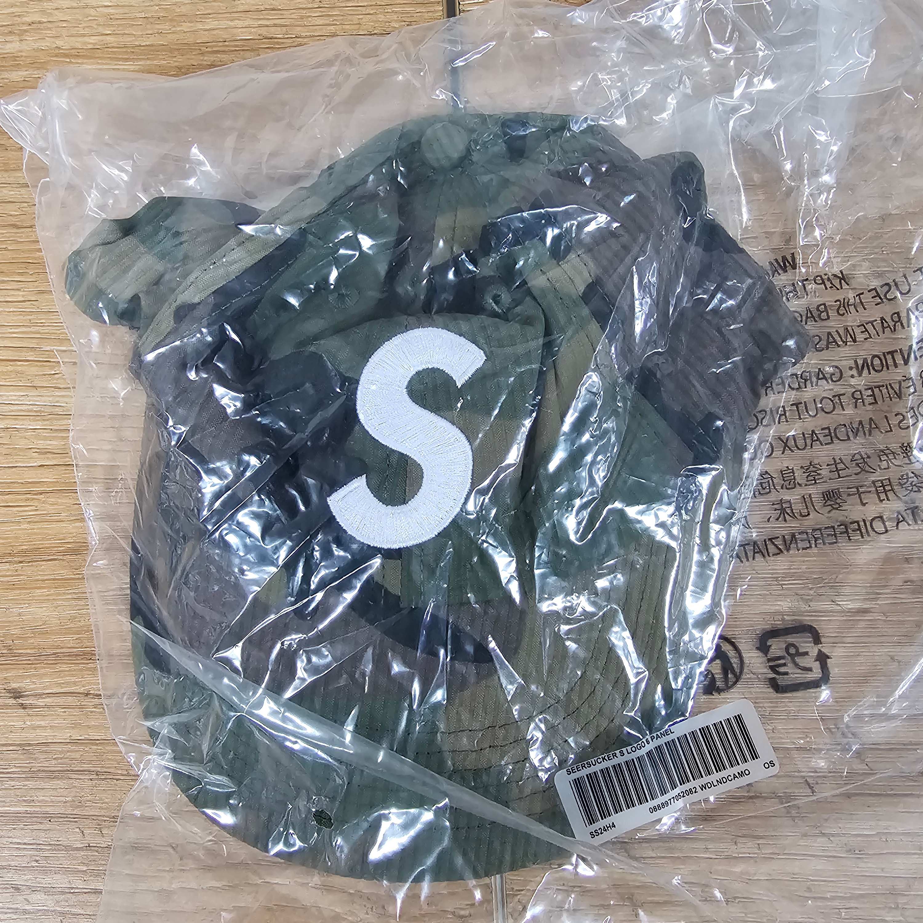 Supreme Seersucker S Logo 6-Panel Woodland Camo - 24SS 착용 스타일