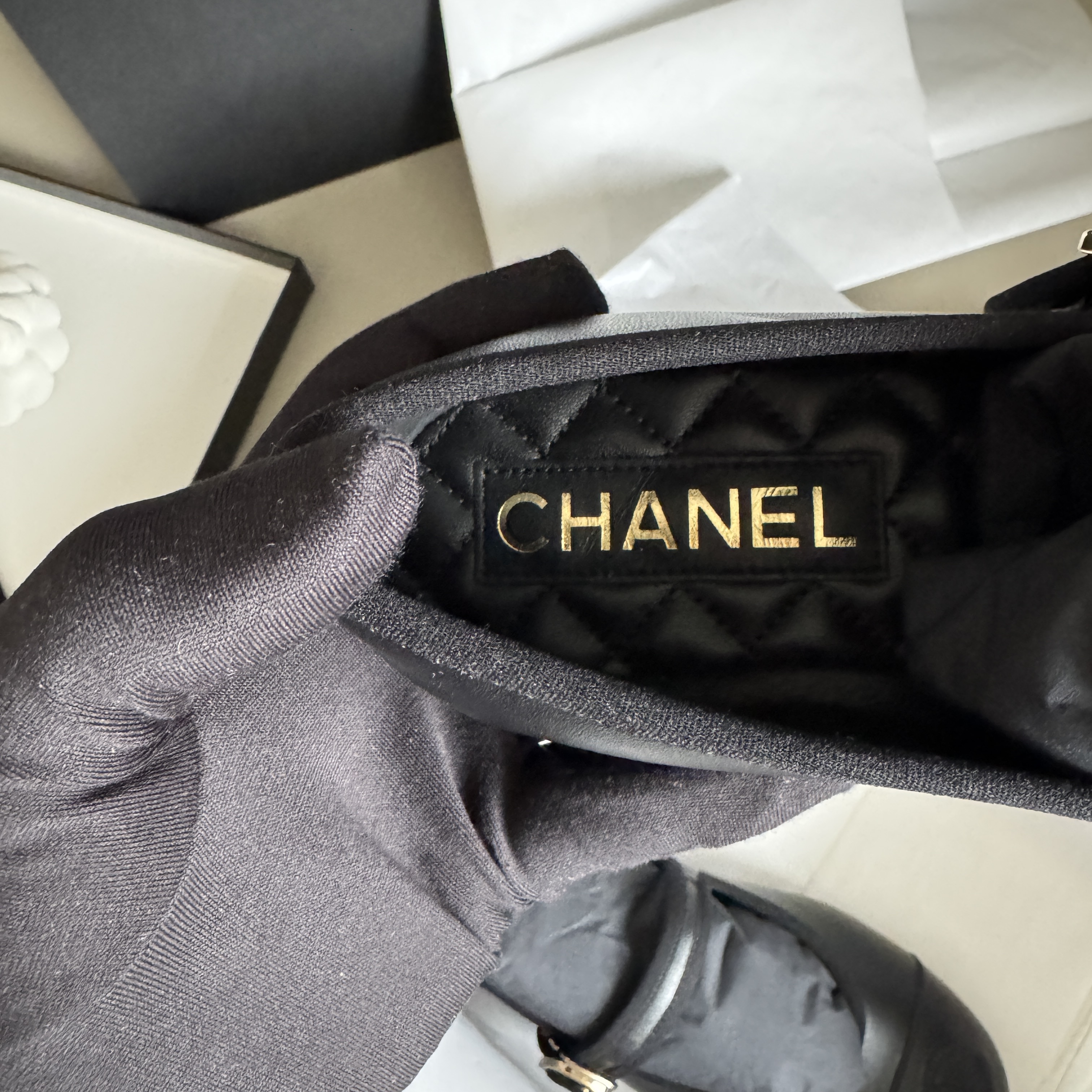 (W) Chanel Mary Jane Lambskin & Black 착용 스타일 - 4