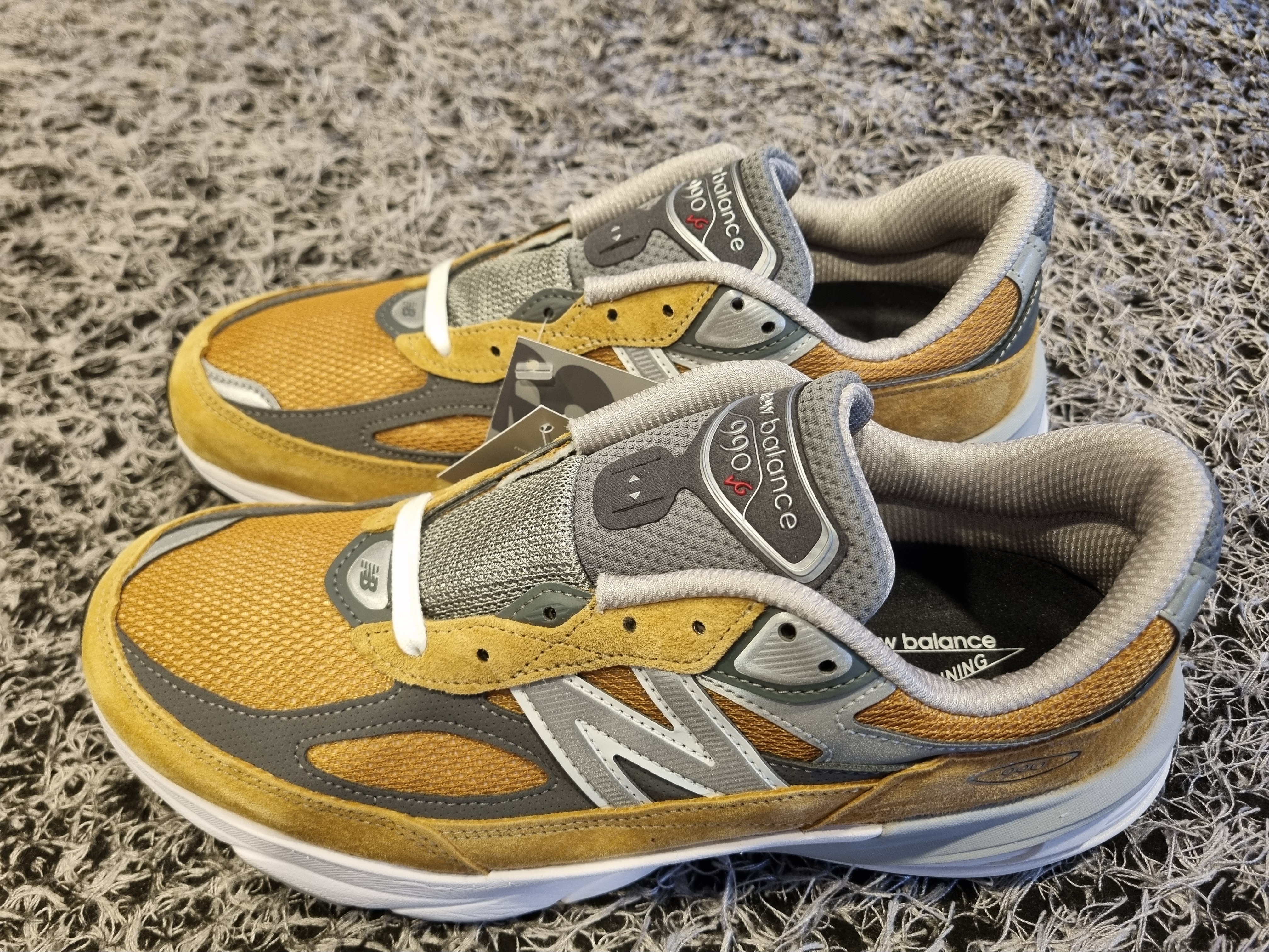New Balance 990v6 Made in USA Workwear Grey 착용 스타일 - 1