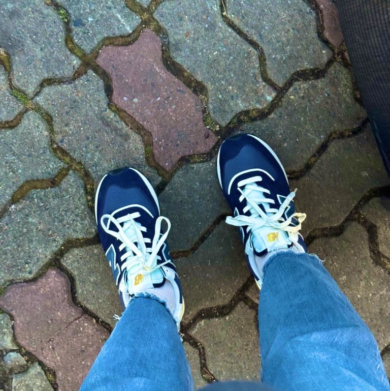 New Balance 574 Legacy Navy 착용 스타일
