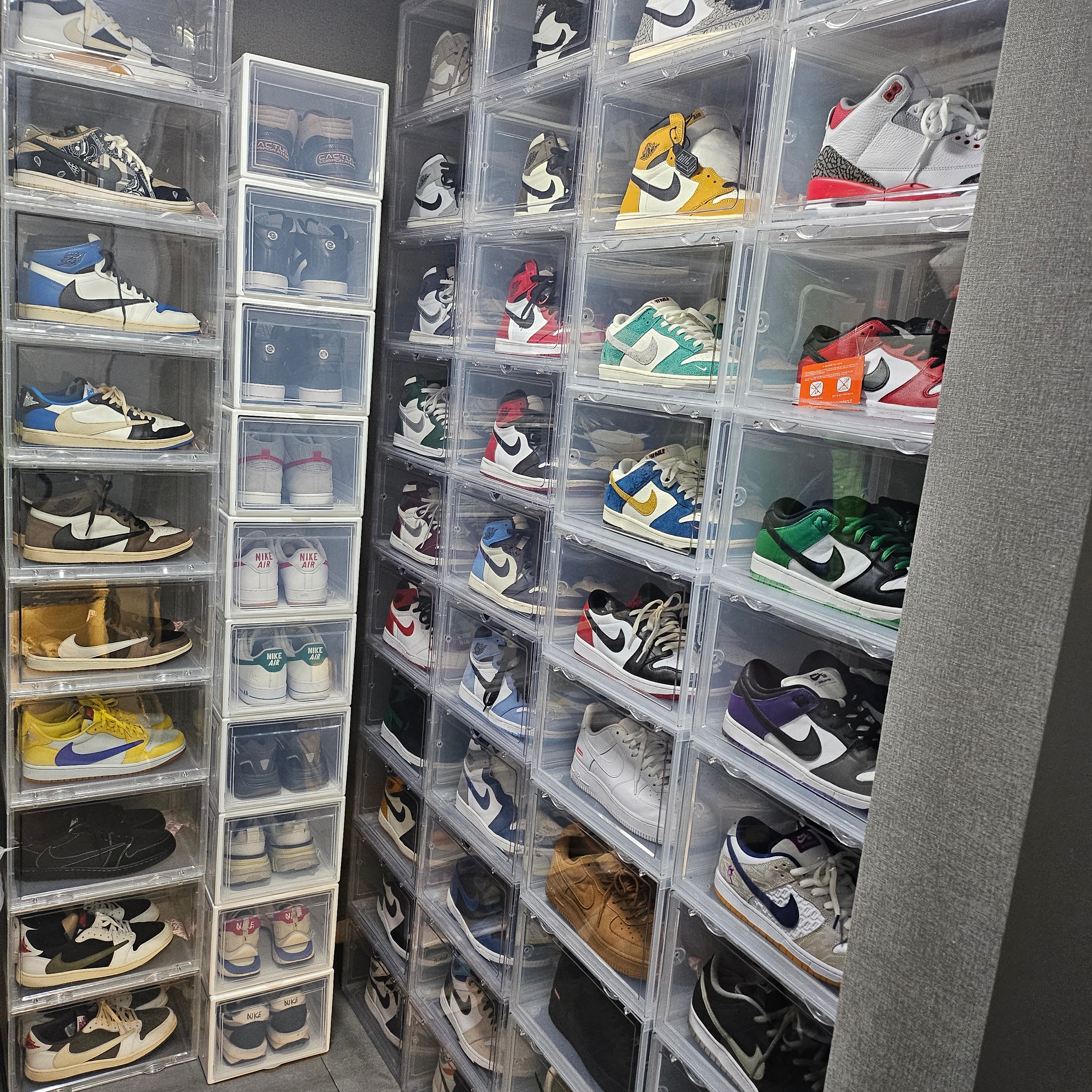 (W) Jordan 1 x Travis Scott Retro Low OG SP Canary, Jordan 1 x Travis Scott x Fragment Retro Low OG SP Military Blue 착용 스타일