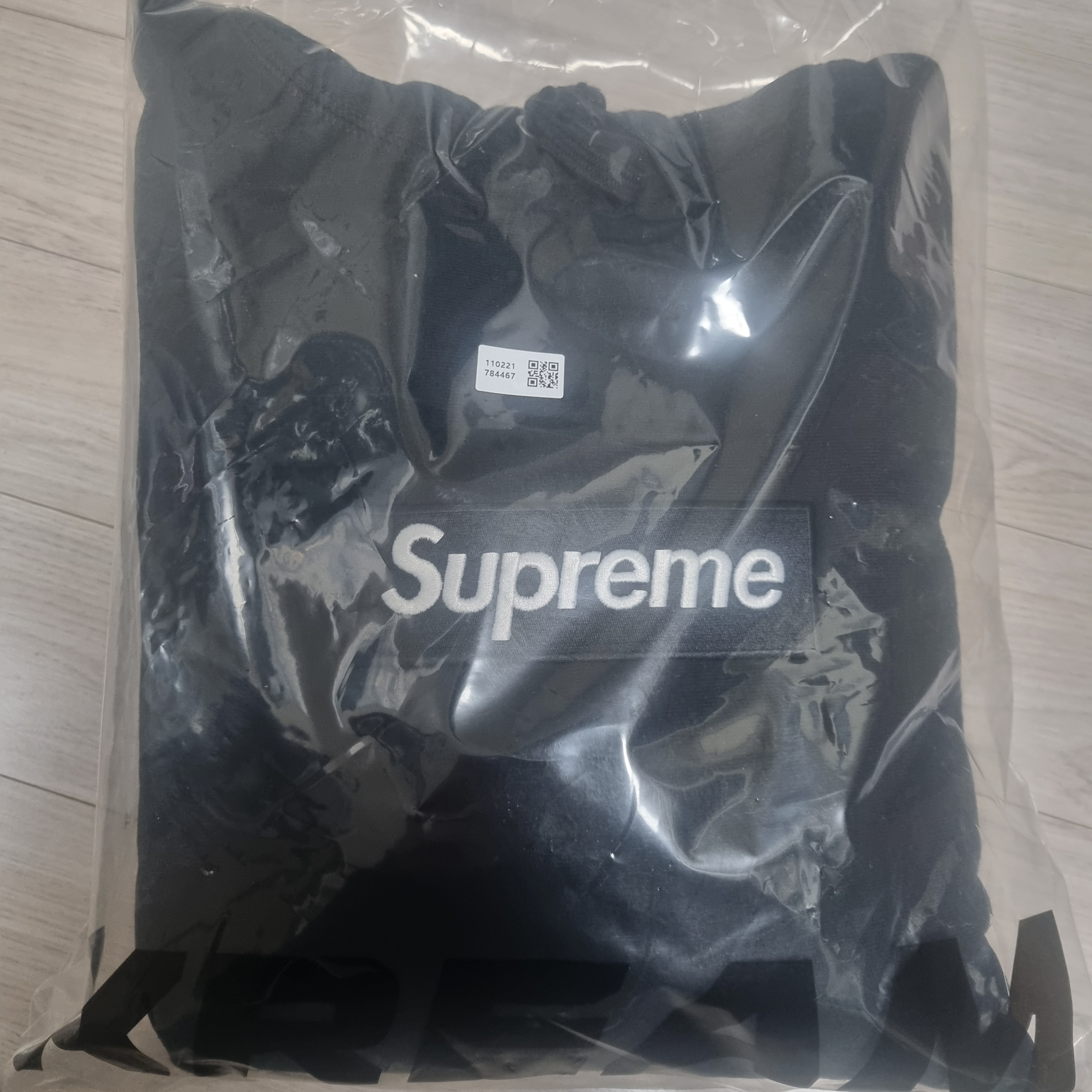 Supreme Box Logo Hooded Sweatshirt Black - 24FW 착용 스타일 - 1