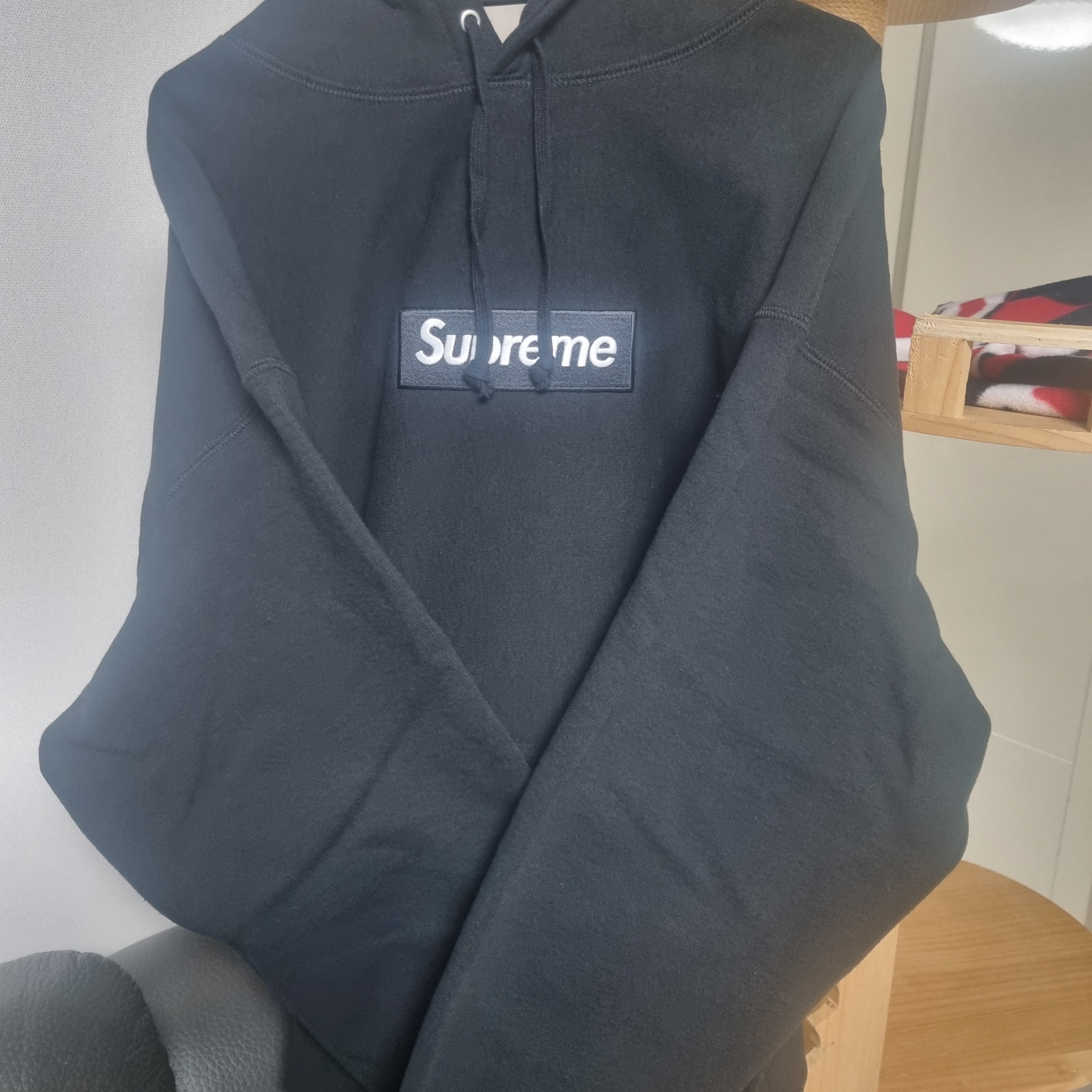 Supreme Box Logo Hooded Sweatshirt Black - 24FW 착용 스타일 - 2