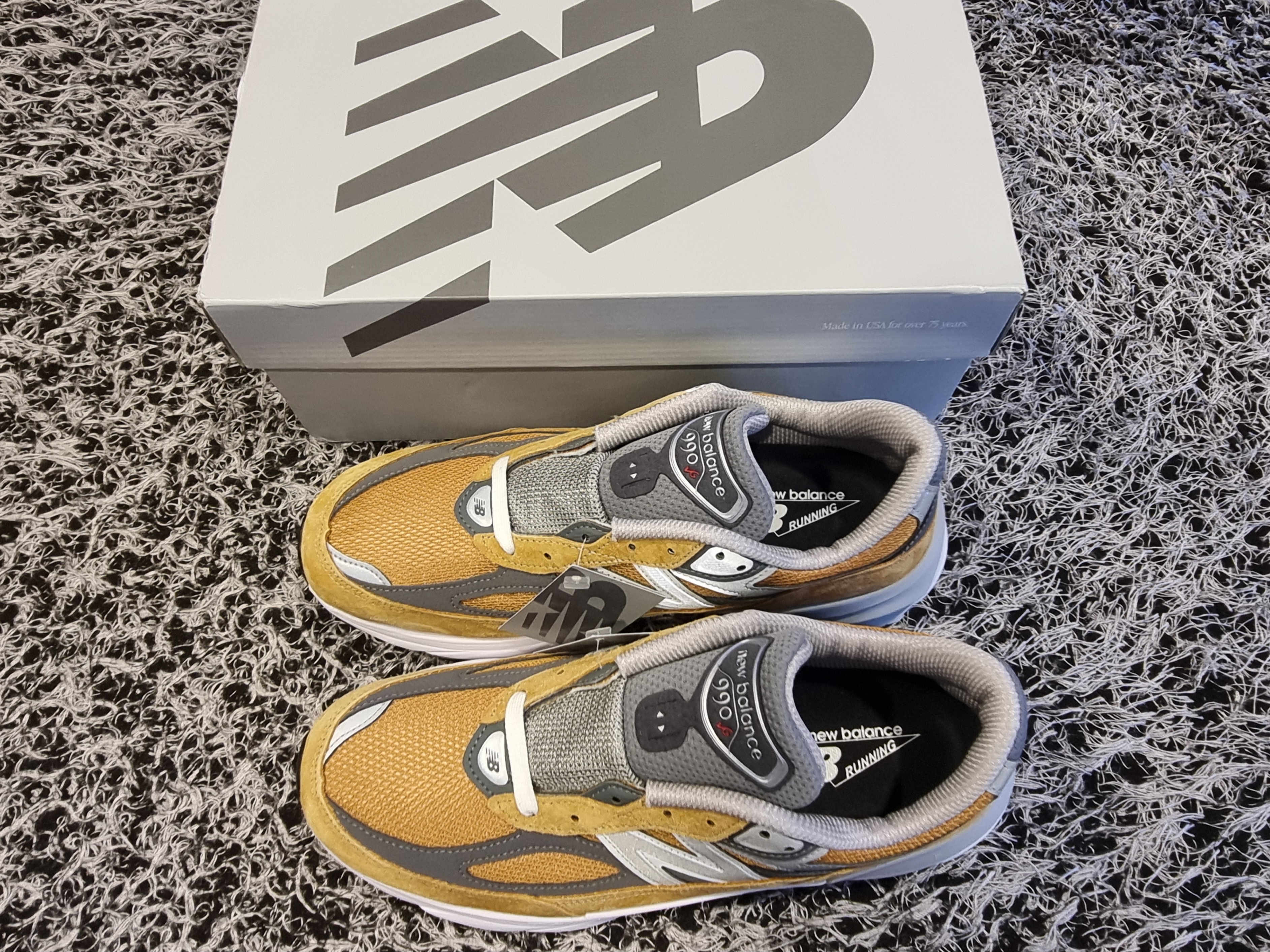 New Balance 990v6 Made in USA Workwear Grey 착용 스타일 - 6