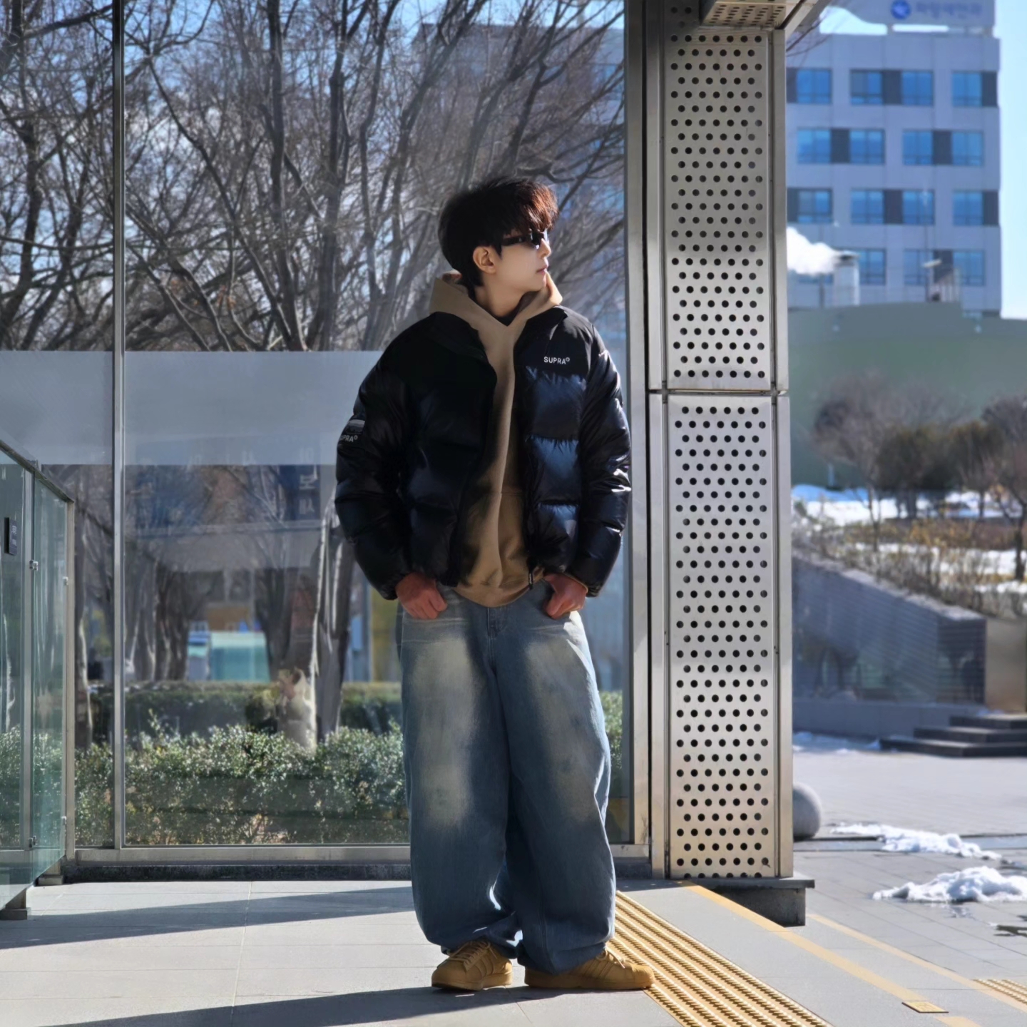 Essentials Hoodie Oak - 22SS, Adidas Superstar Golden Beige 착용 스타일 - 8