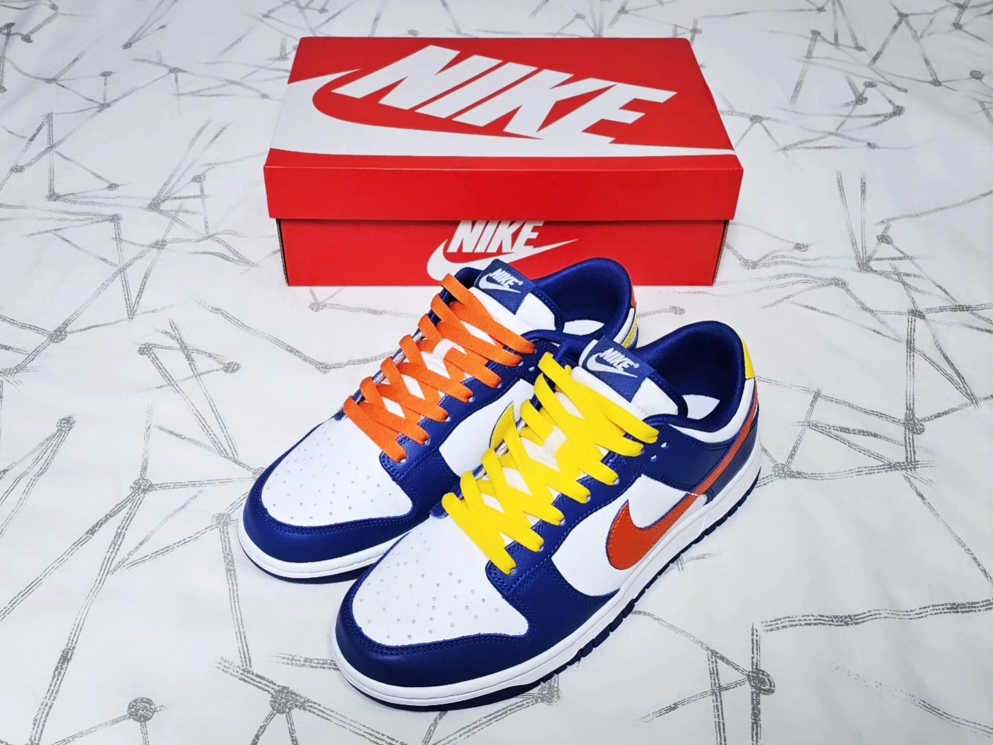 Nike Dunk Low Retro White Concord 착용 스타일 - 1