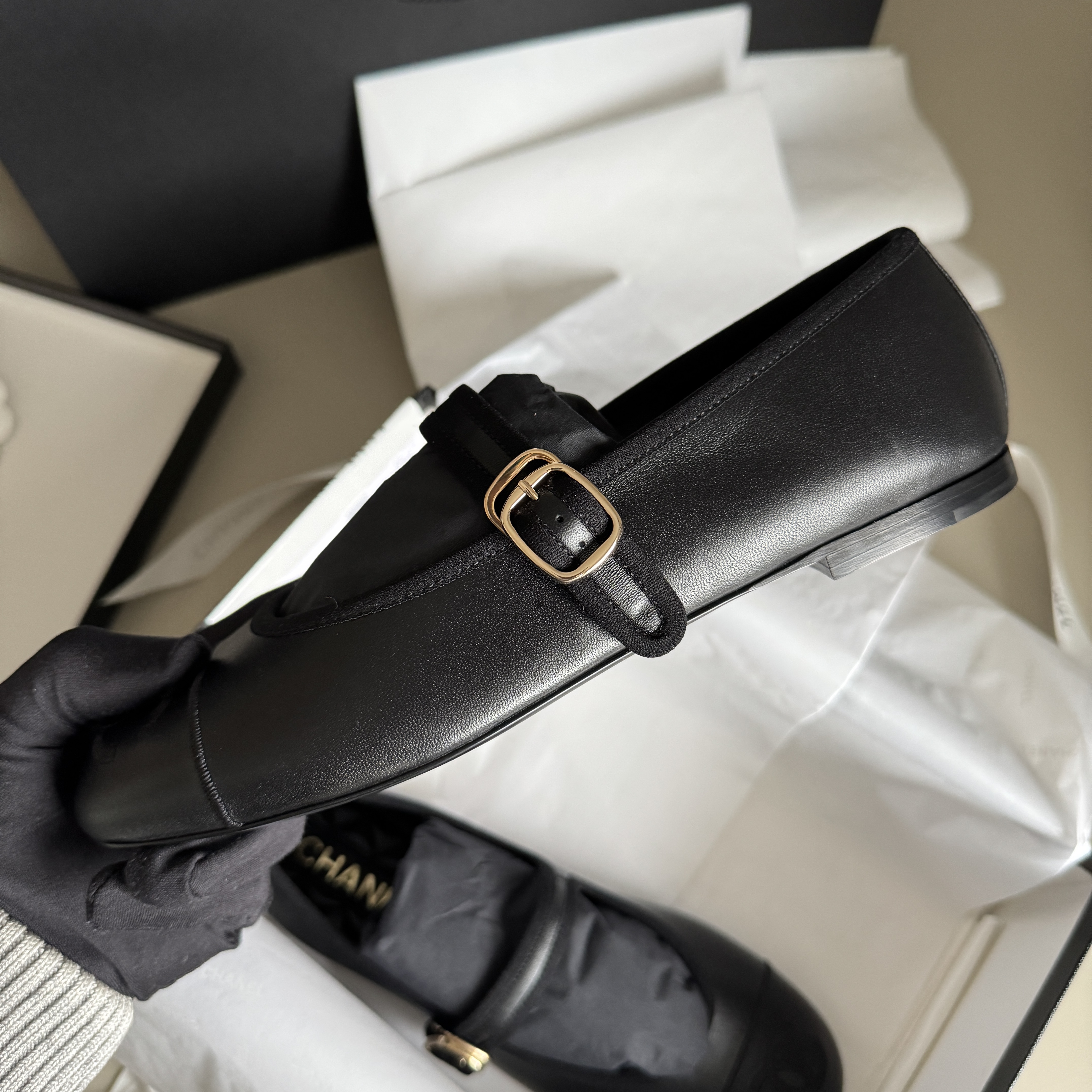 (W) Chanel Mary Jane Lambskin & Black 착용 스타일 - 5