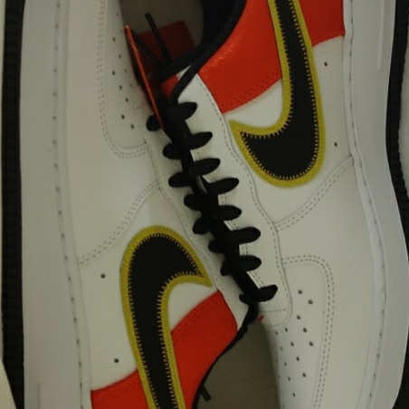 Nike Air Force 1 '07 LV8 Rayguns 착용 스타일