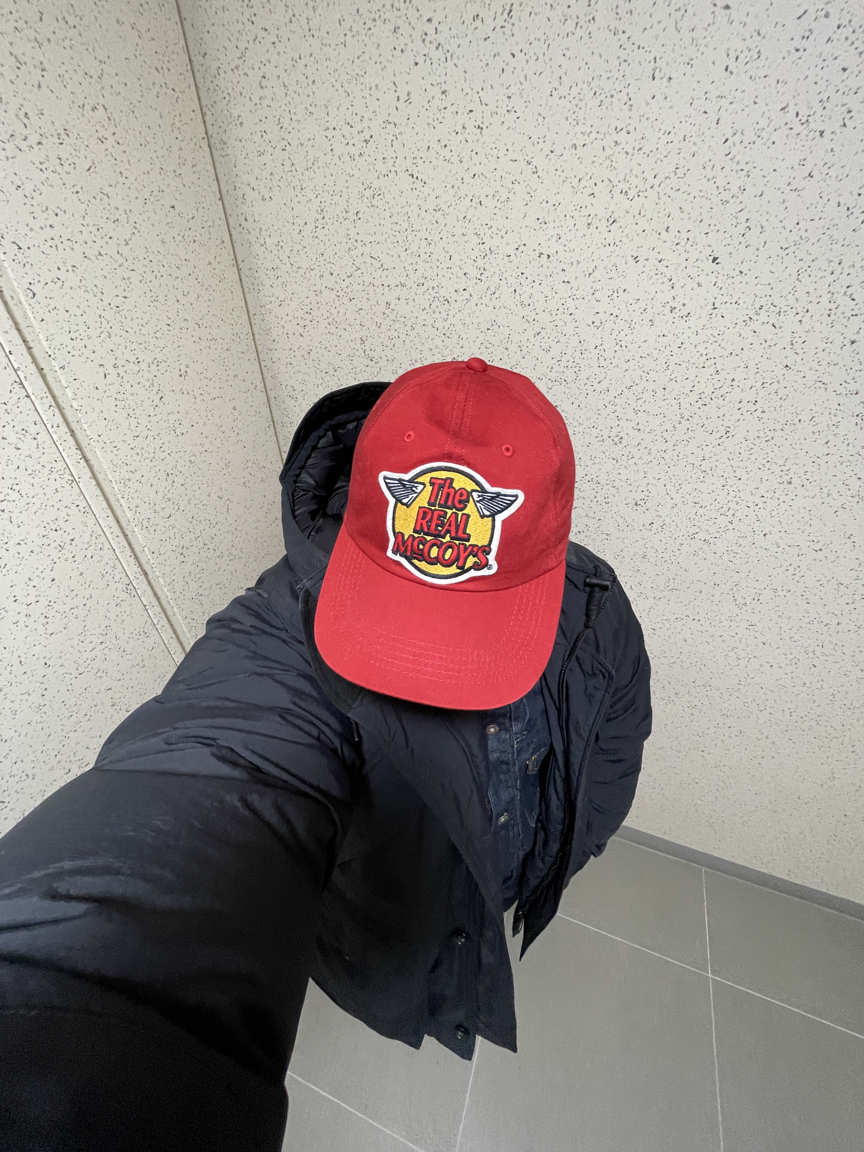 The Real McCoy's Logo Baseball Cap Red 착용 스타일 - 3